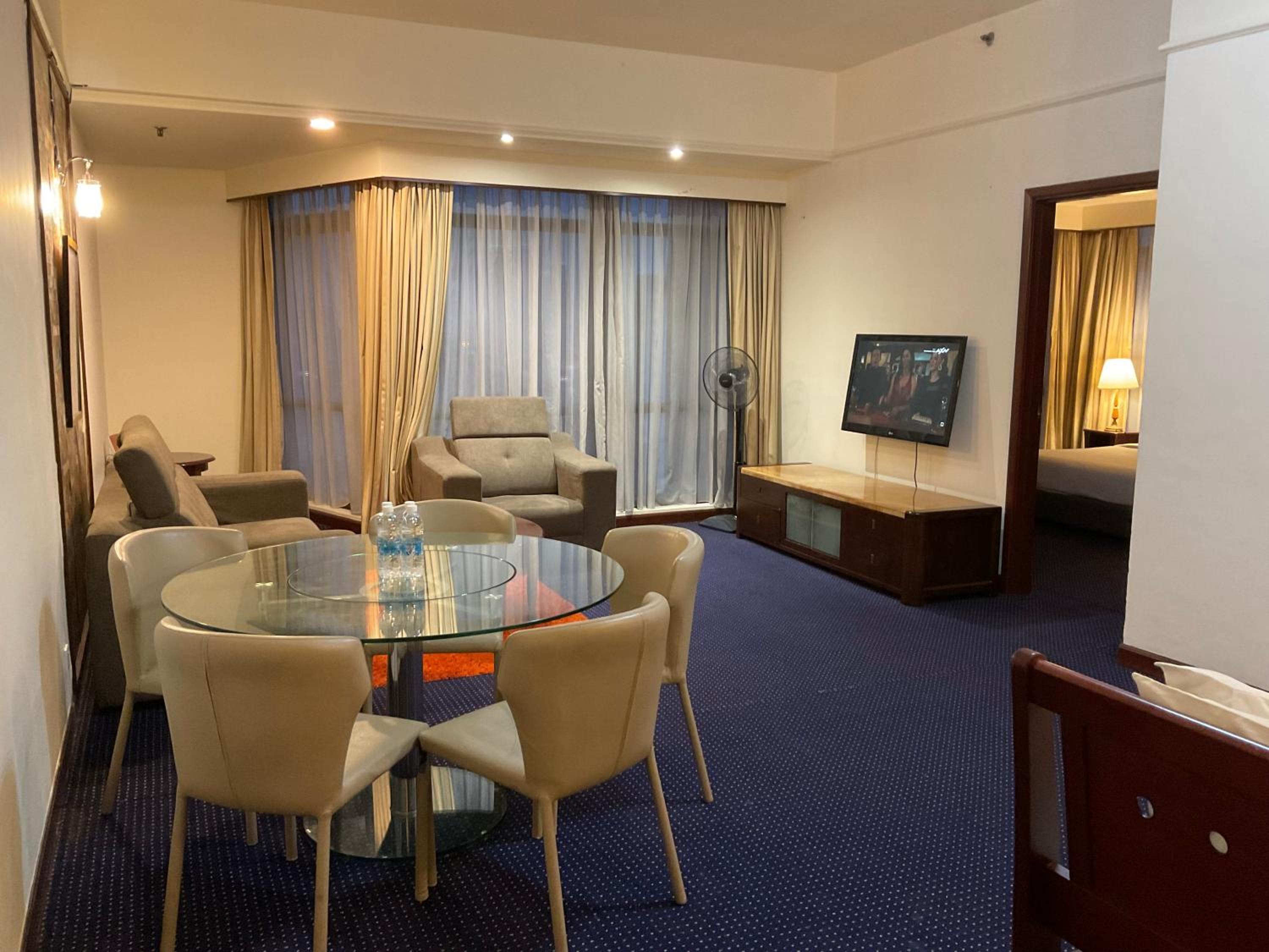 Regal Service Suite at Times Square, Kuala Lumpur