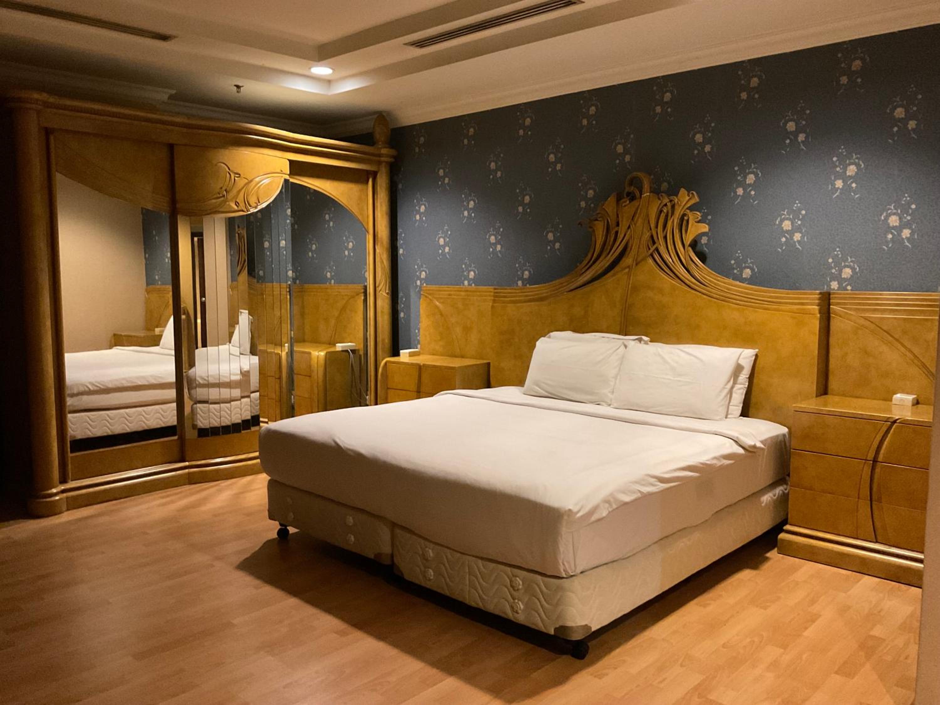 Regal Service Suite at Times Square, Kuala Lumpur