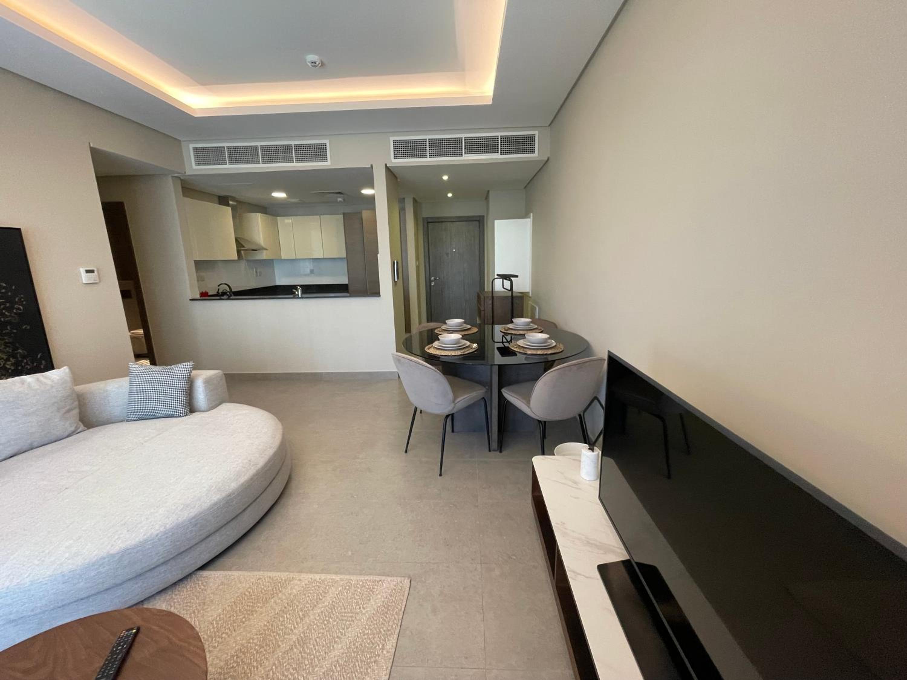 2 Luxury bedroom Apartment In Amwaj Island