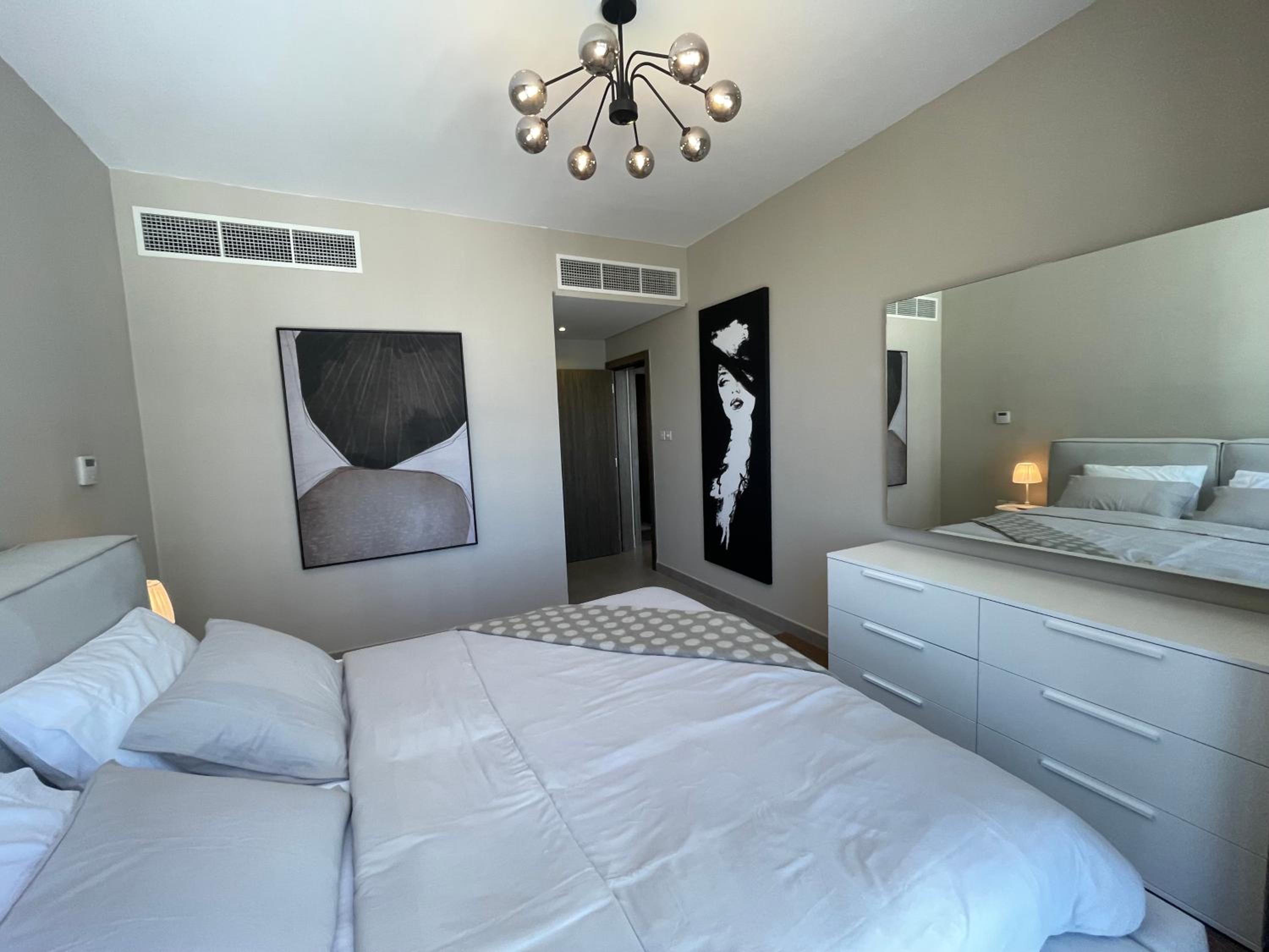 2 Luxury bedroom Apartment In Amwaj Island