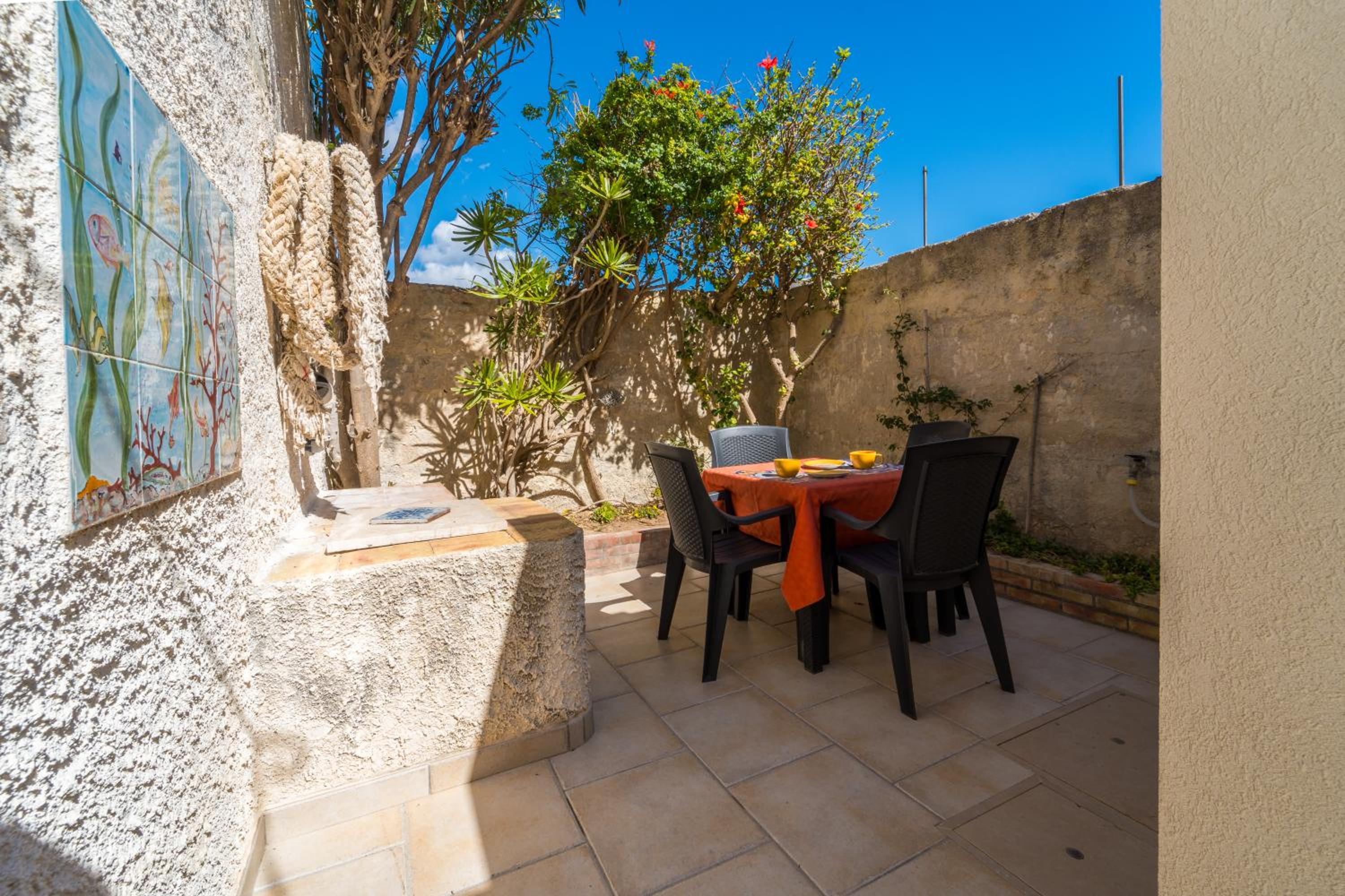Favignana - Casetta Favonia fronte mare