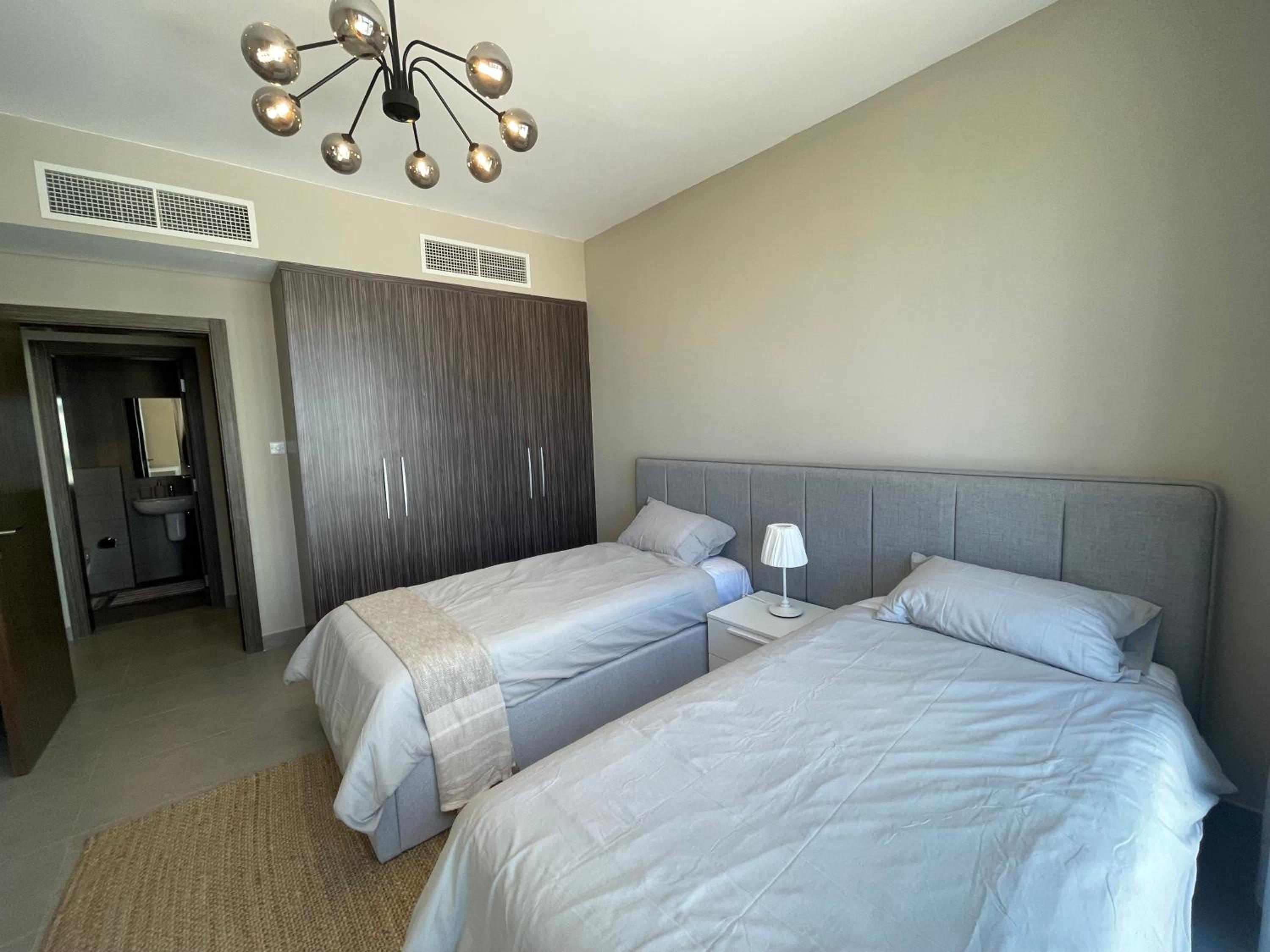 2 Luxury bedroom Apartment In Amwaj Island