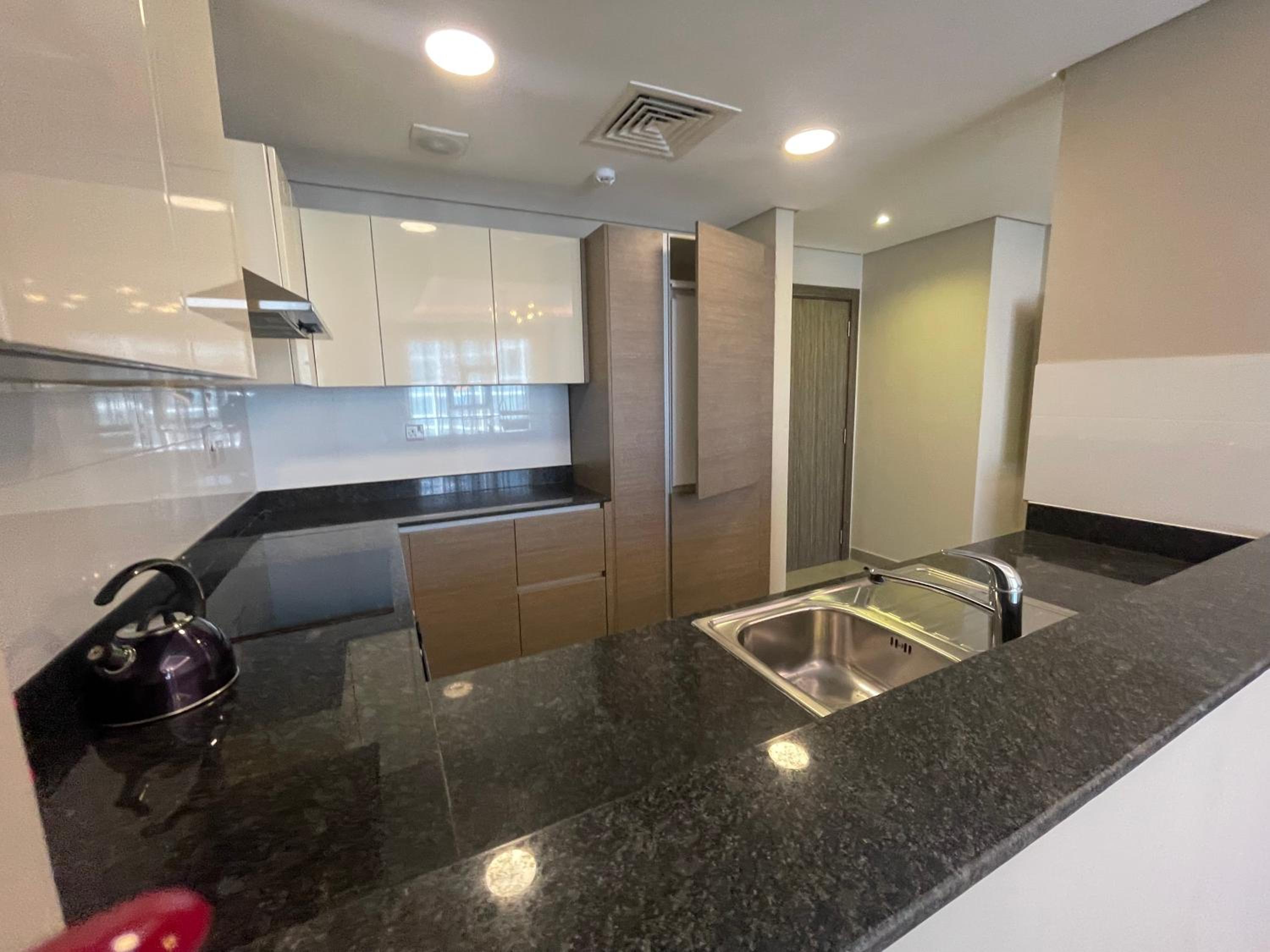 2 Luxury bedroom Apartment In Amwaj Island