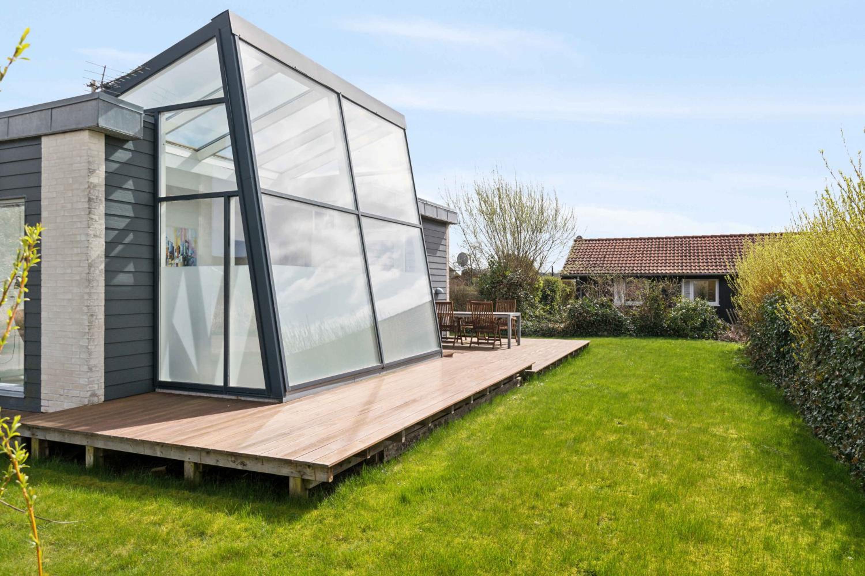 Modern Summer House With Fantastic Skylight