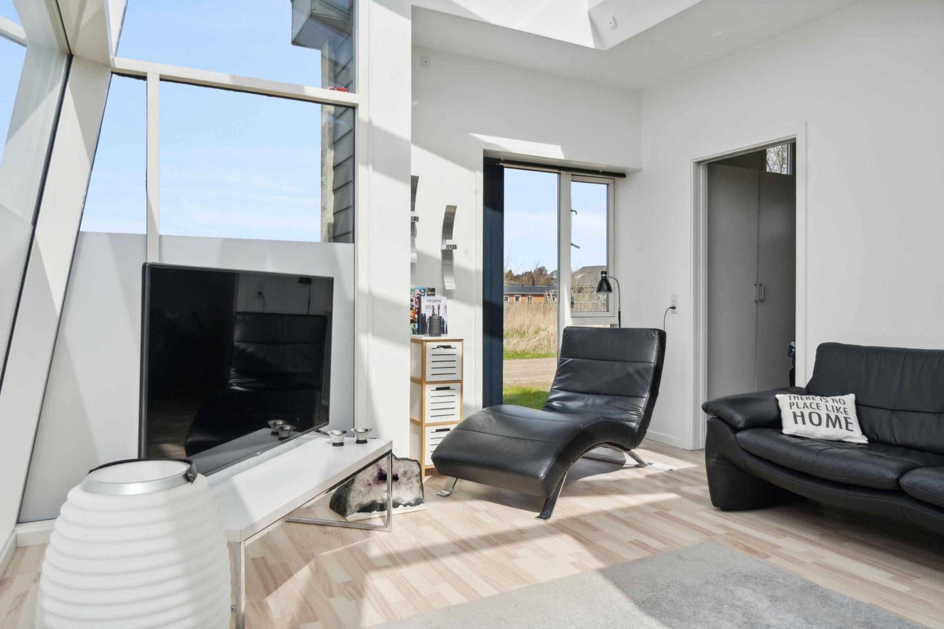 Modern Summer House With Fantastic Skylight