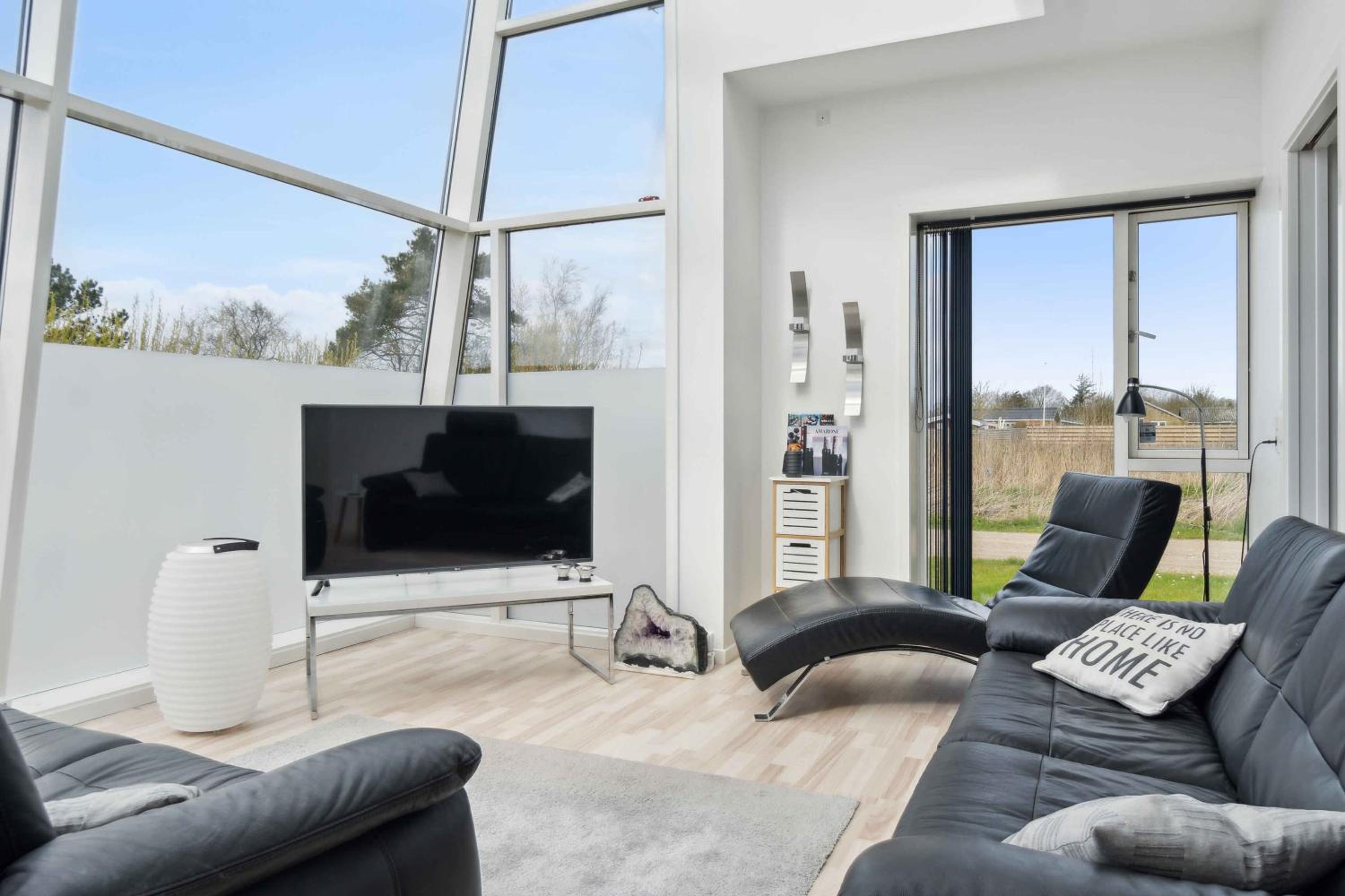 Modern Summer House With Fantastic Skylight