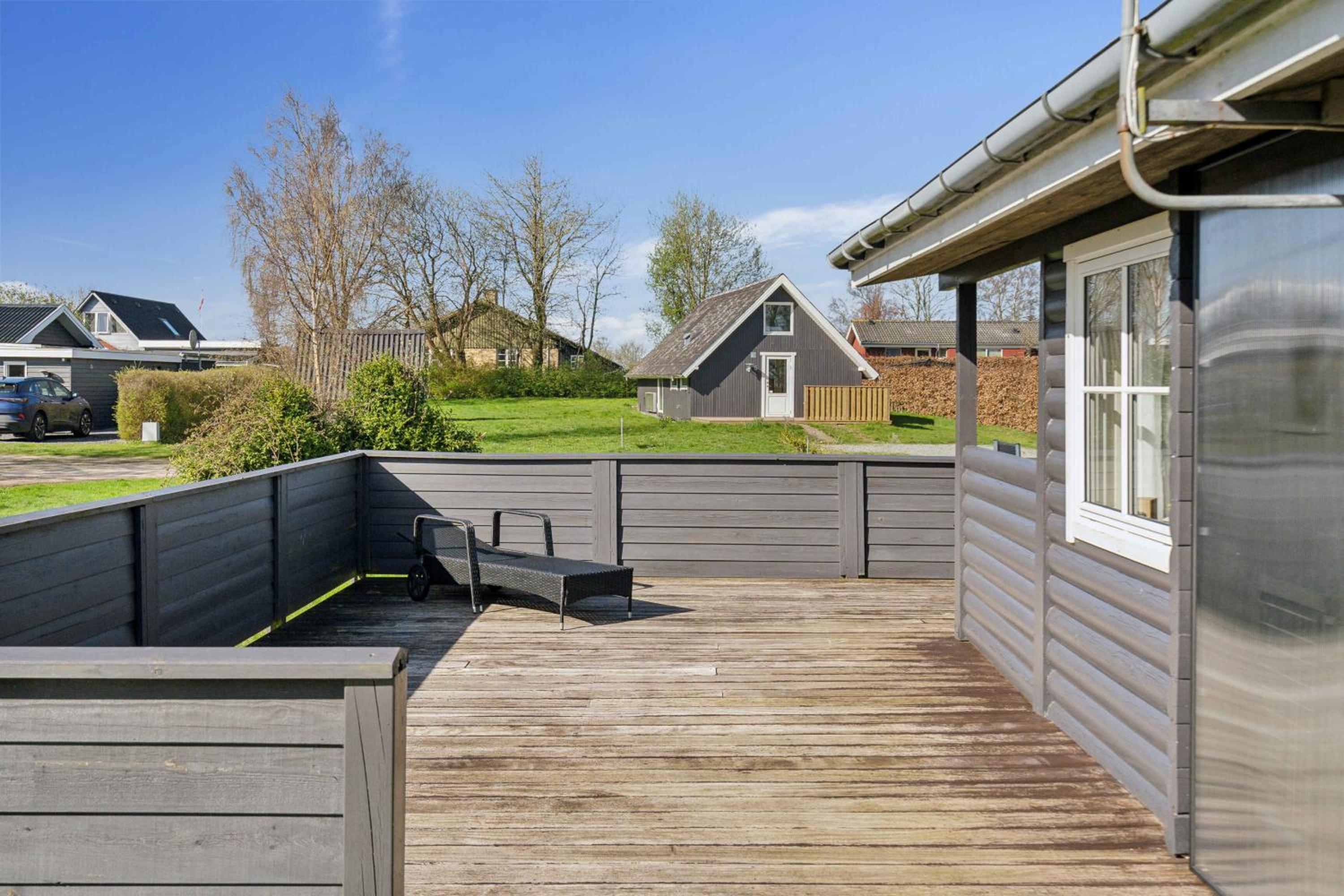 Lovely Cottage Within Walking Distance To The Sea