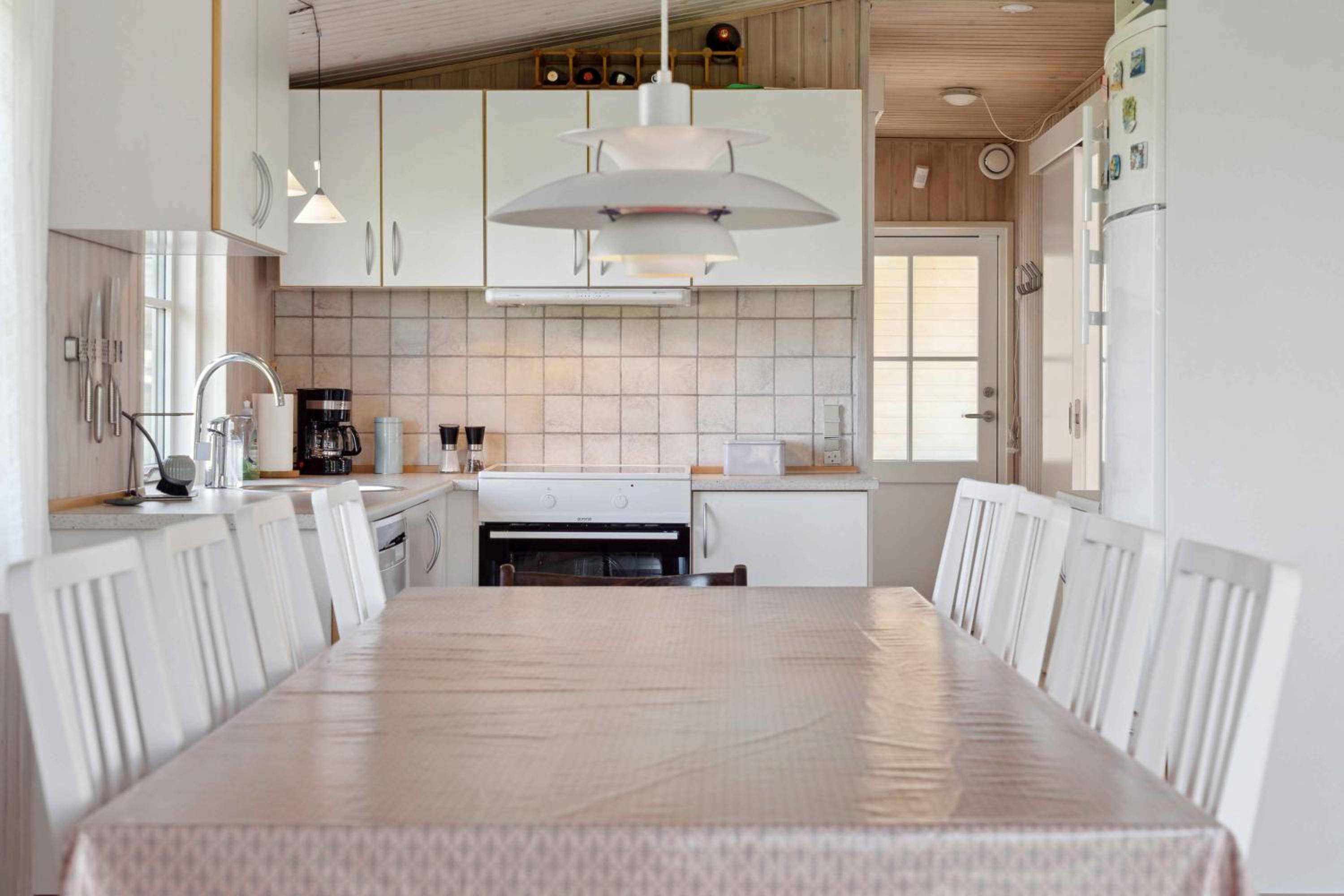 Lovely Cottage Within Walking Distance To The Sea
