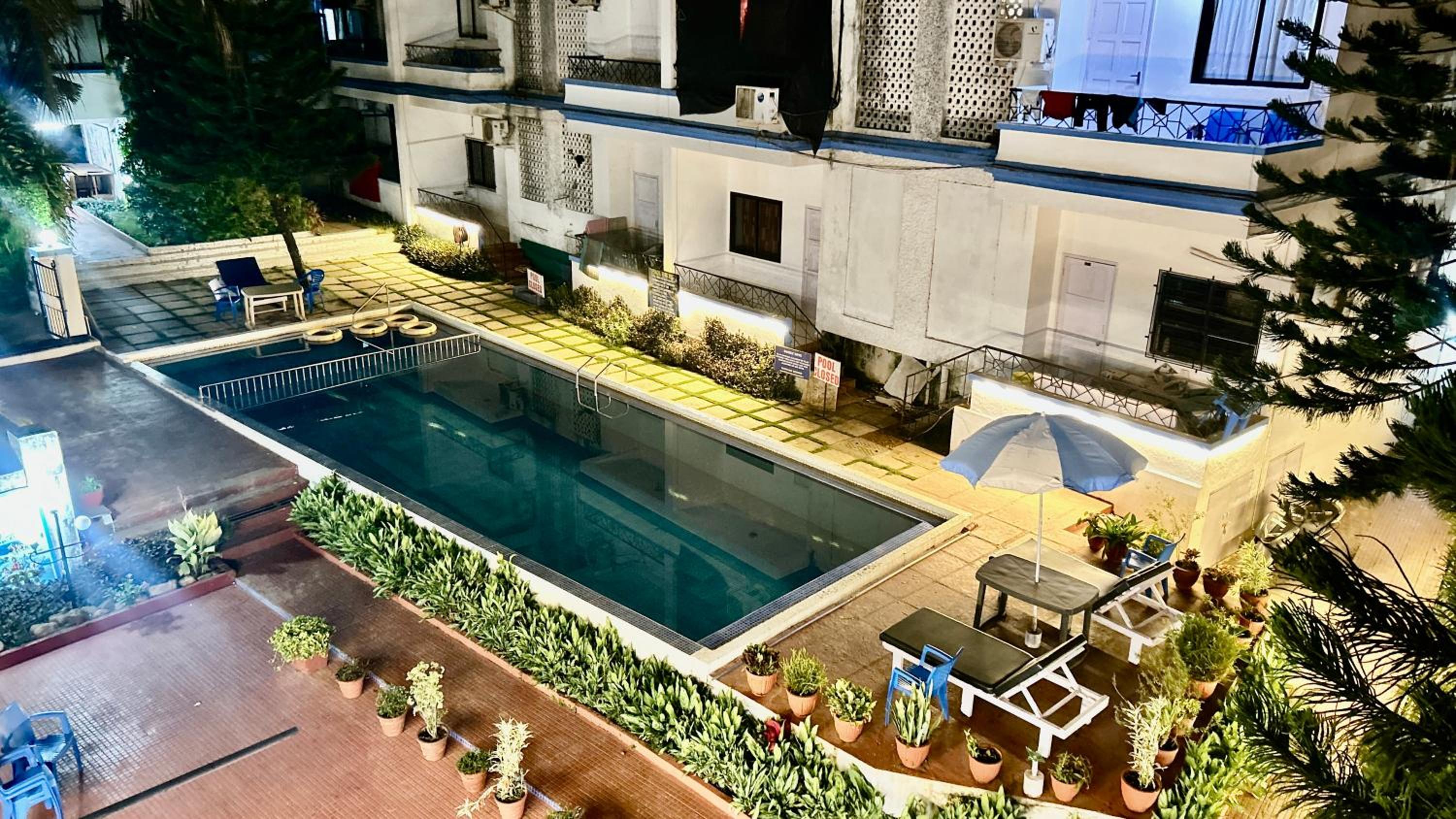 Muffys Pool Apartment