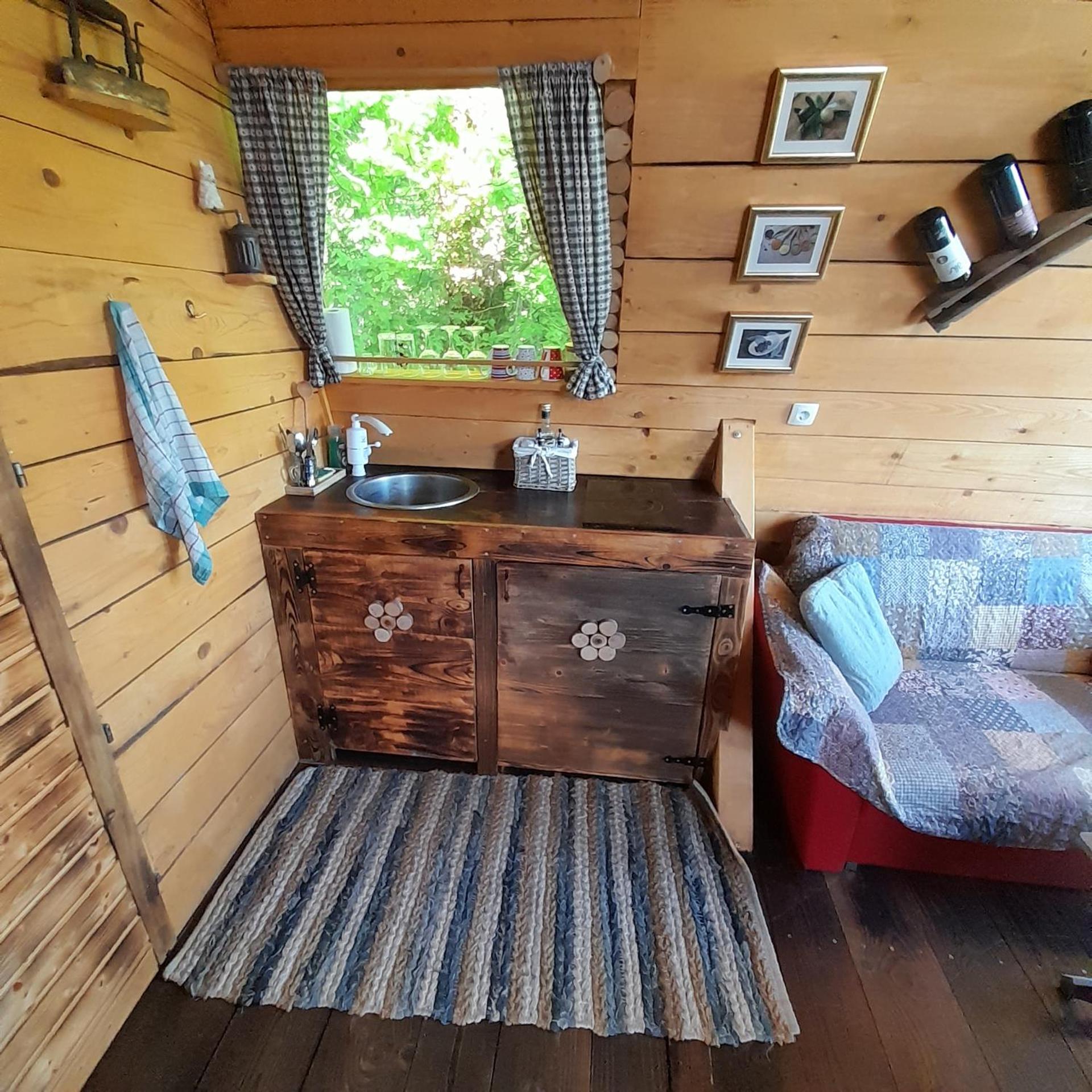 Glamping pod Hrastom
