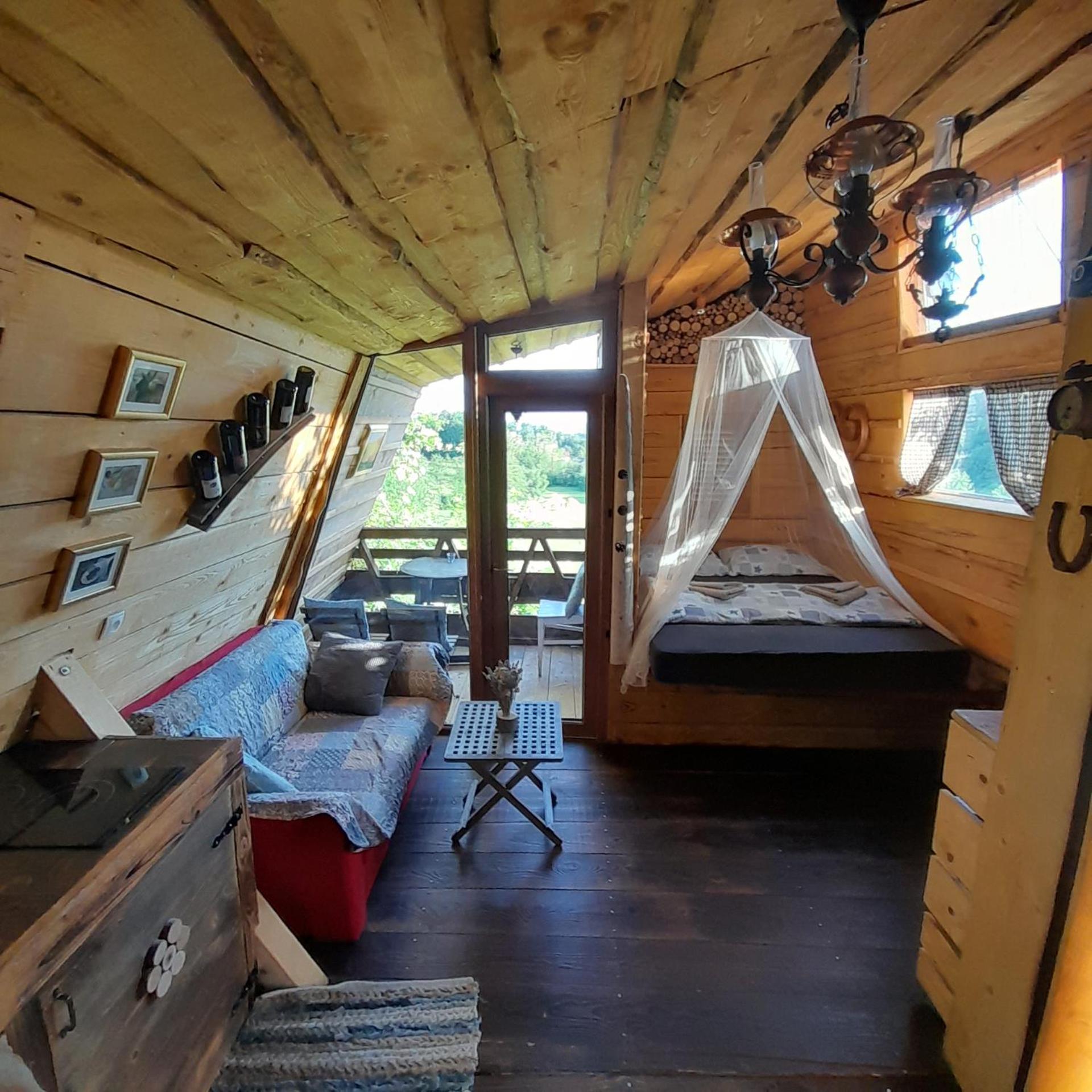 Glamping pod Hrastom