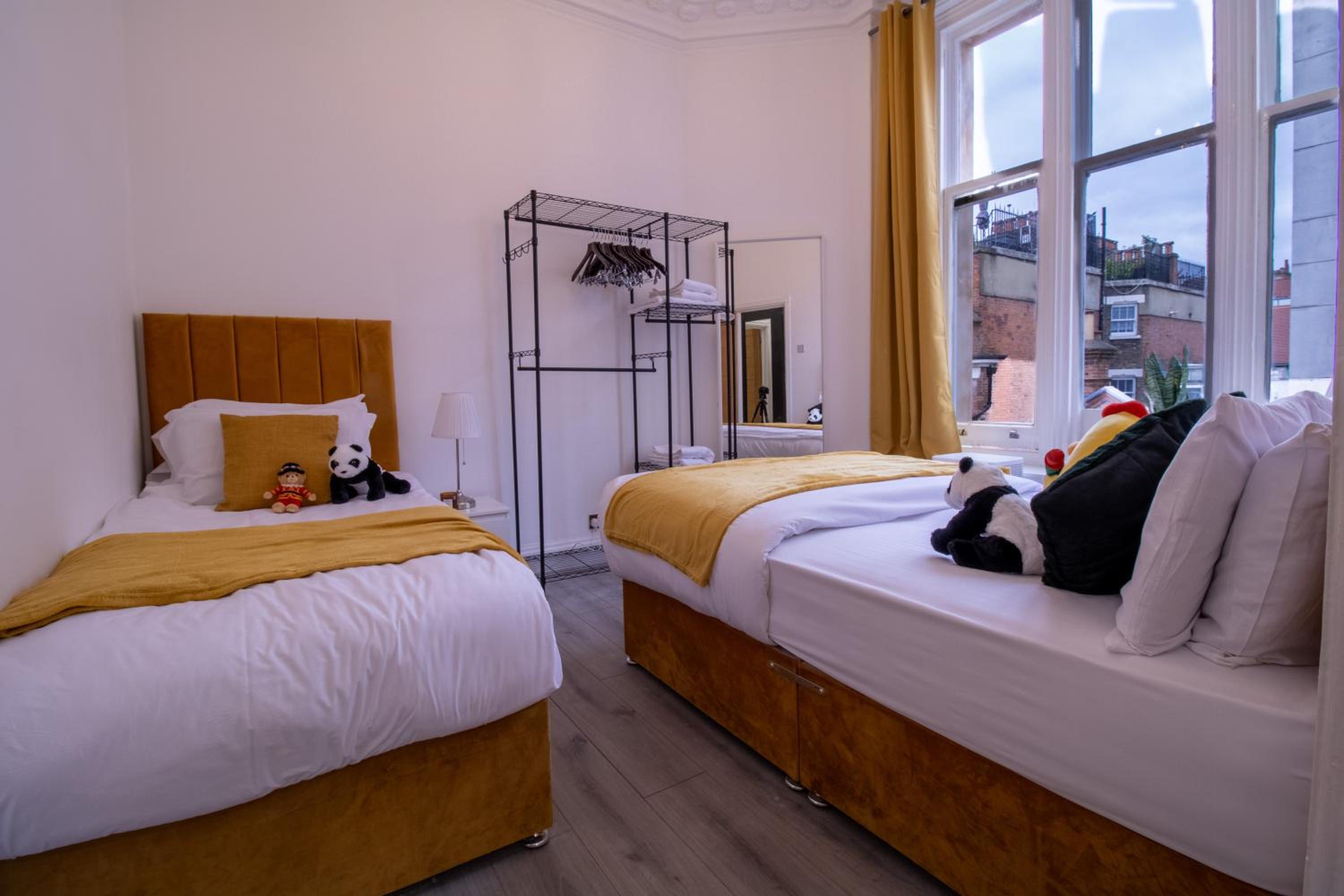 Luxurious Apartments on Oxford Street
