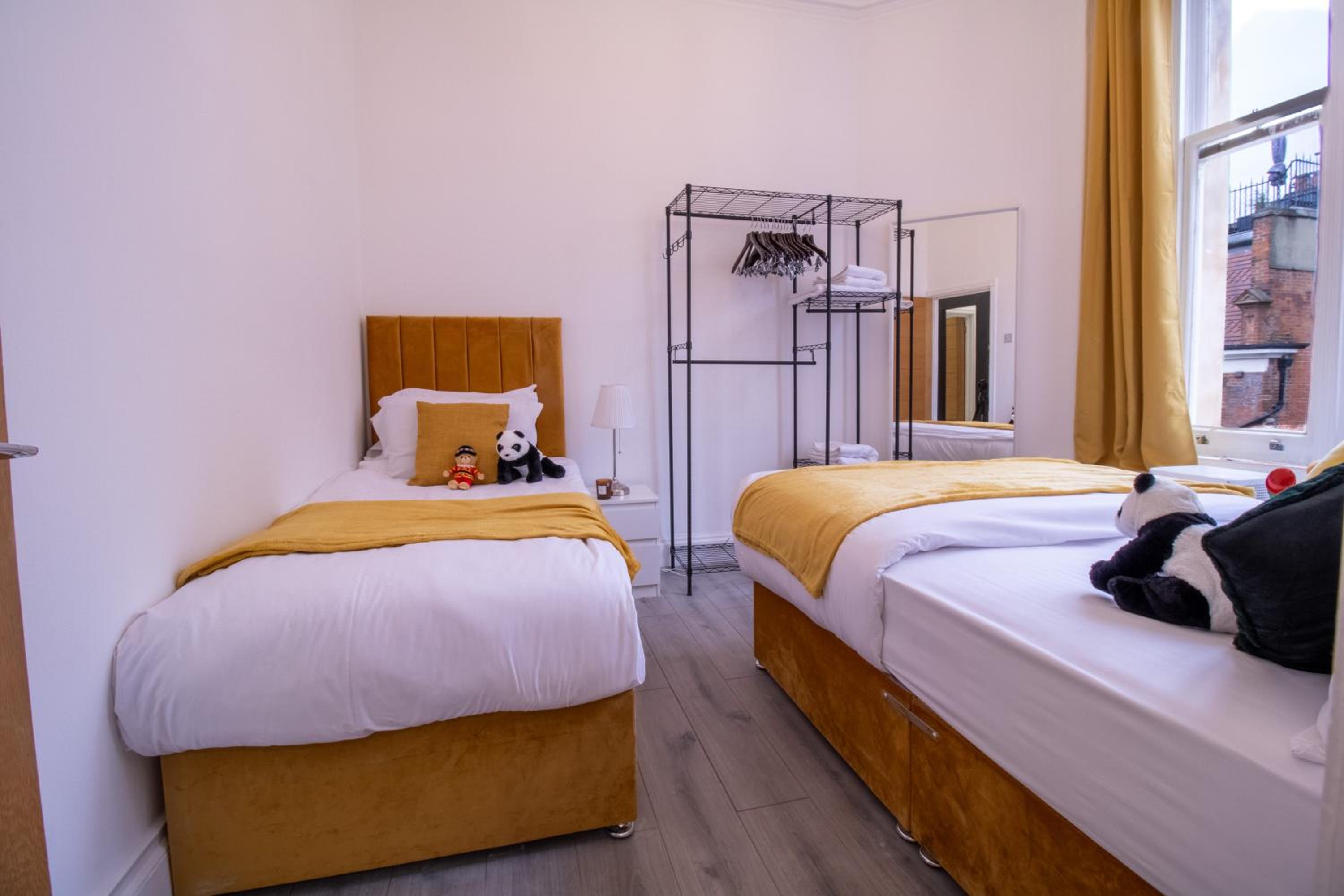 Luxurious Apartments on Oxford Street