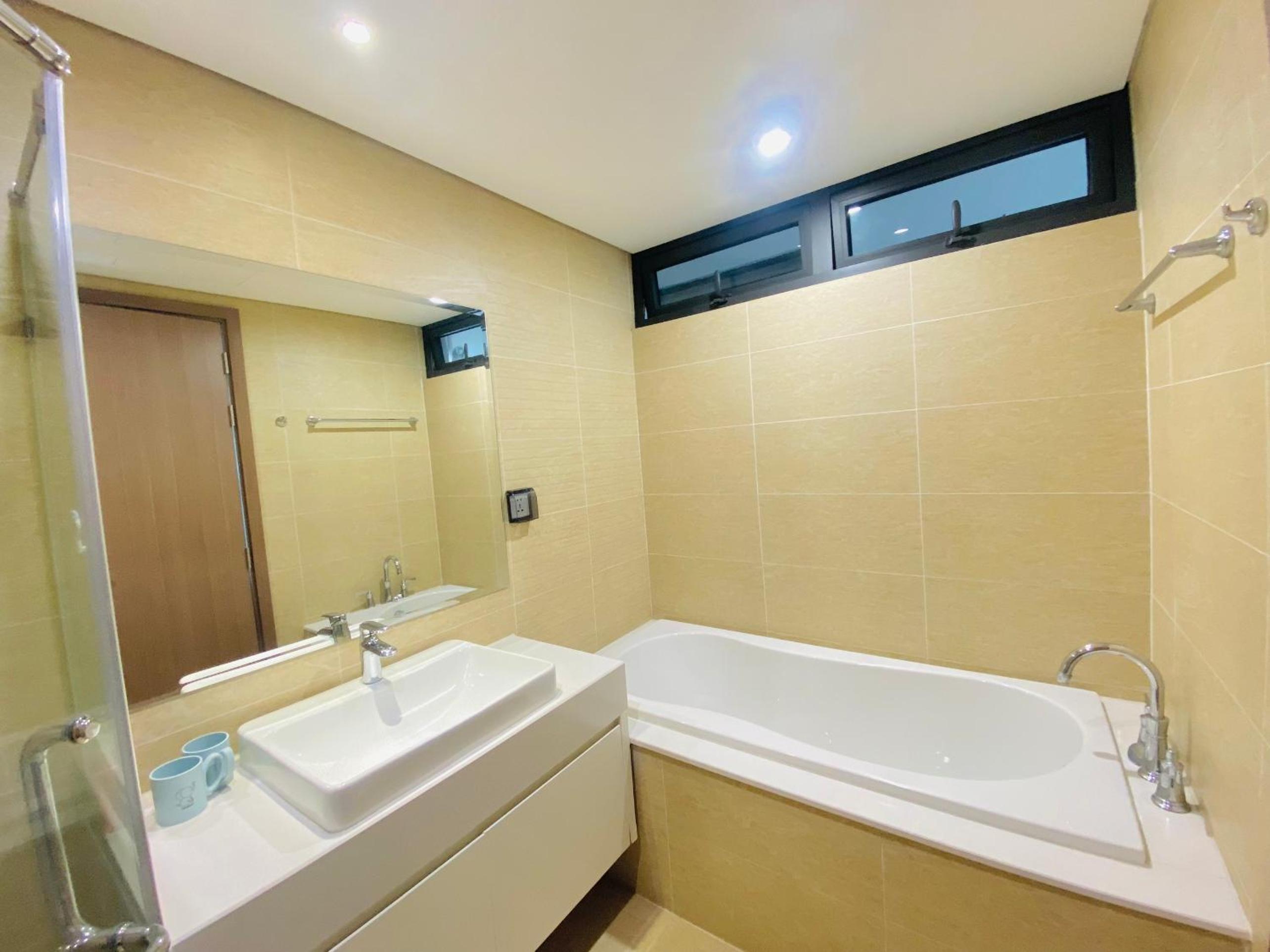 Vinhome Skylake Service Apartment - Mikage Housing