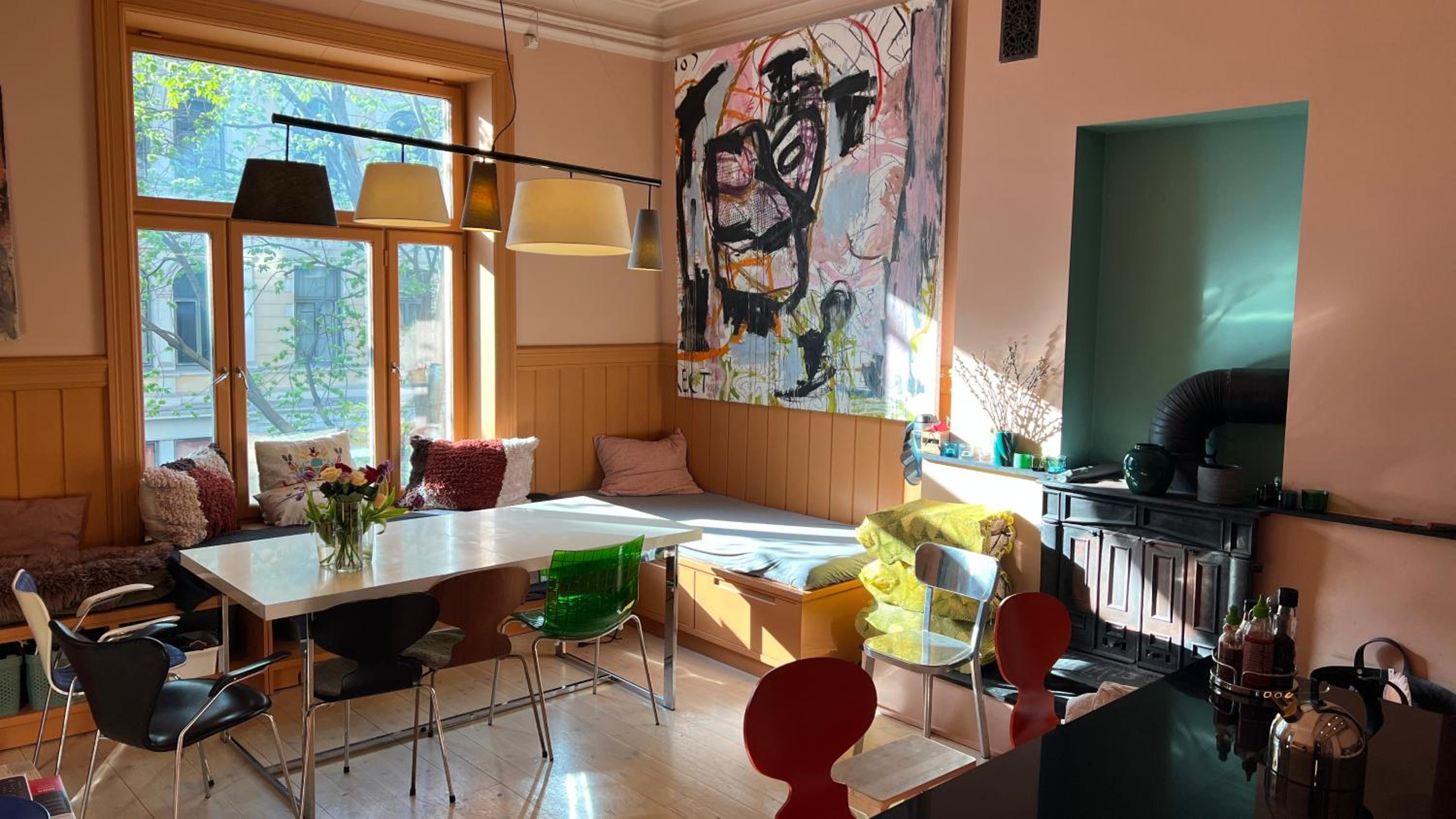 Elegant & Quiet Apartment in Historic House - Prime Location in Oslo West view 2