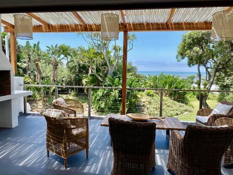 Woodlands Beach Villa