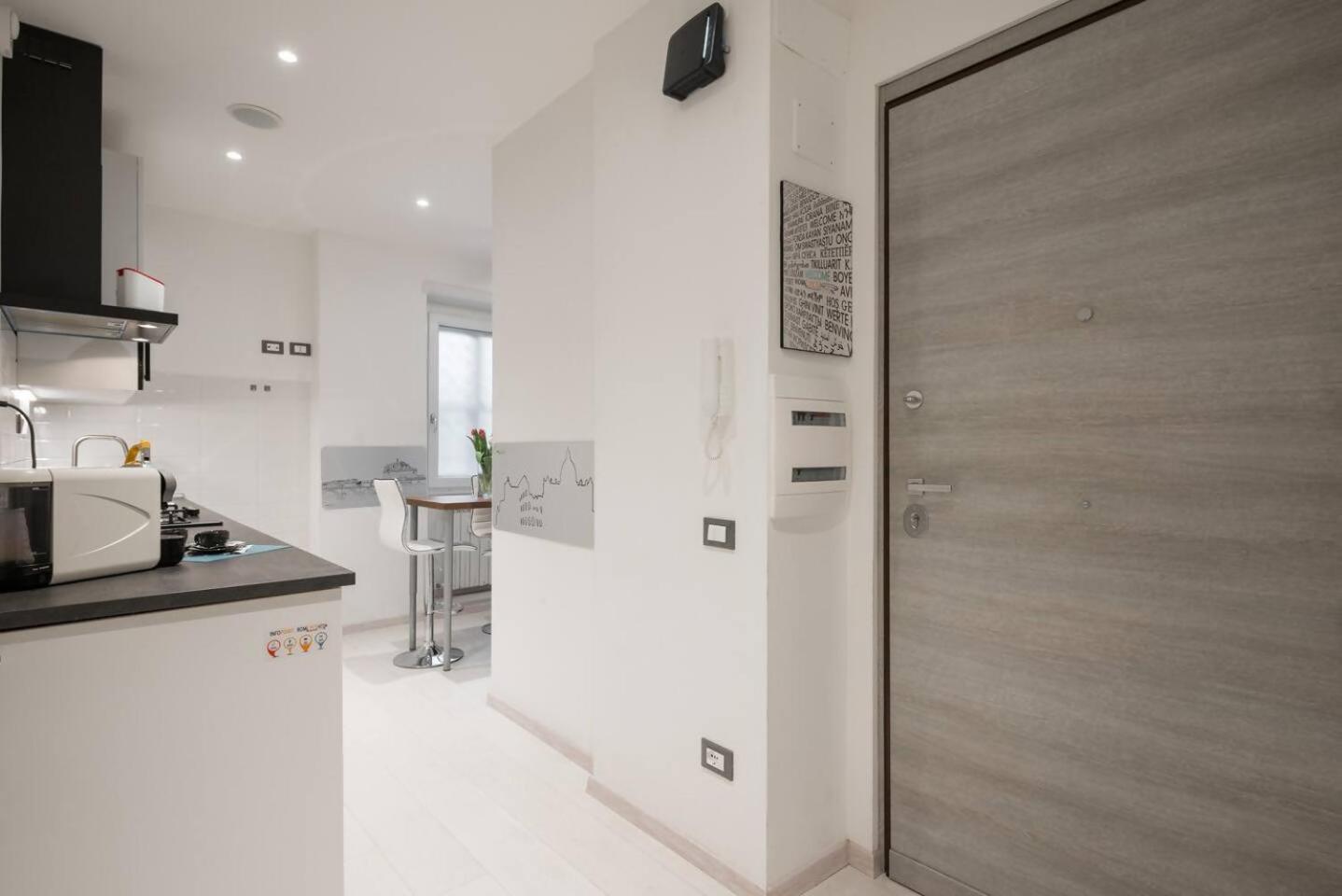 RomeEyes apartment