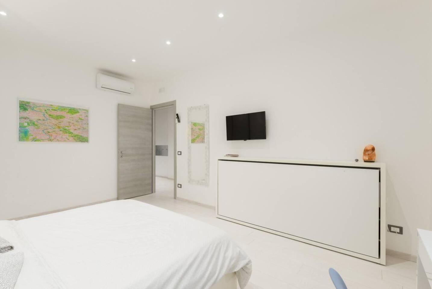 RomeEyes apartment