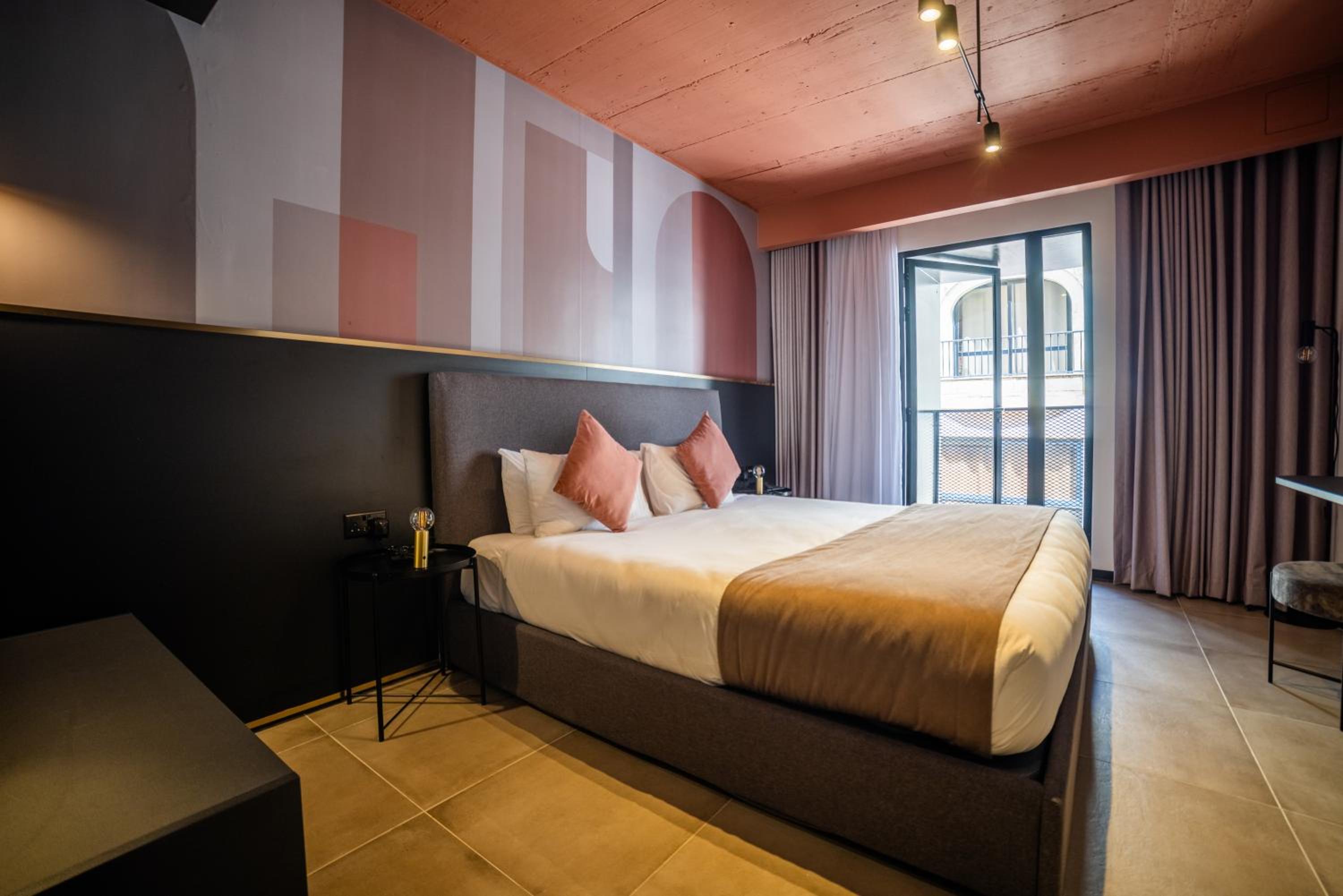 Hotel Eleven by Warren Collection - Image 1