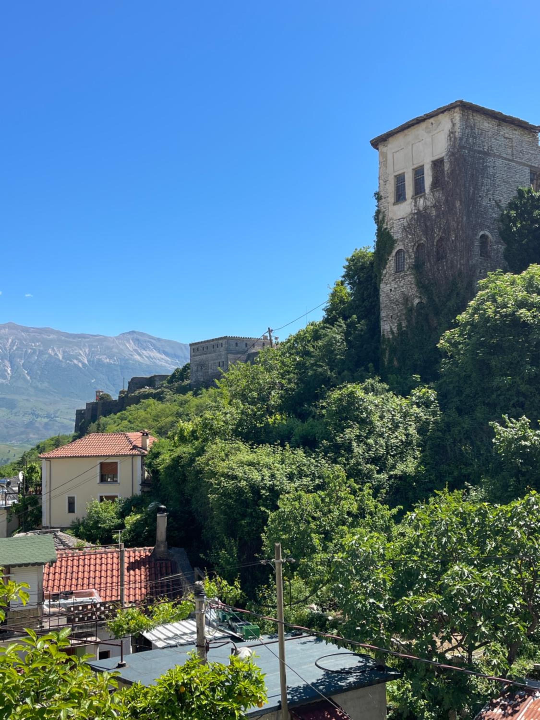 Latifi Guesthouse