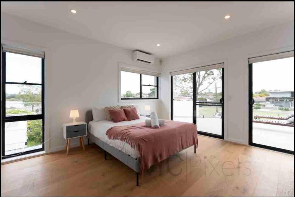 Sunset Bay#5 bed Family house Sailing Panorama
