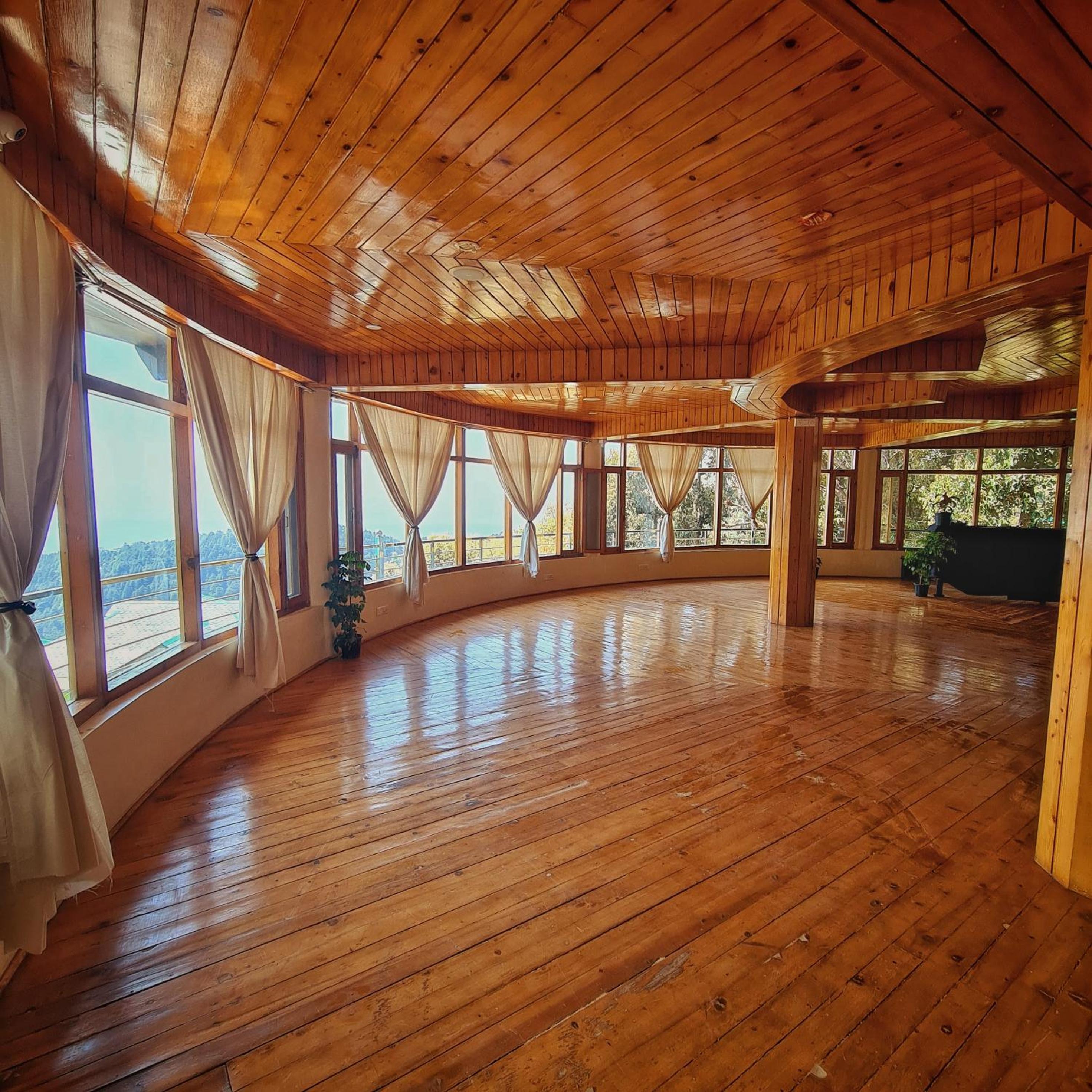 EDM Hostel