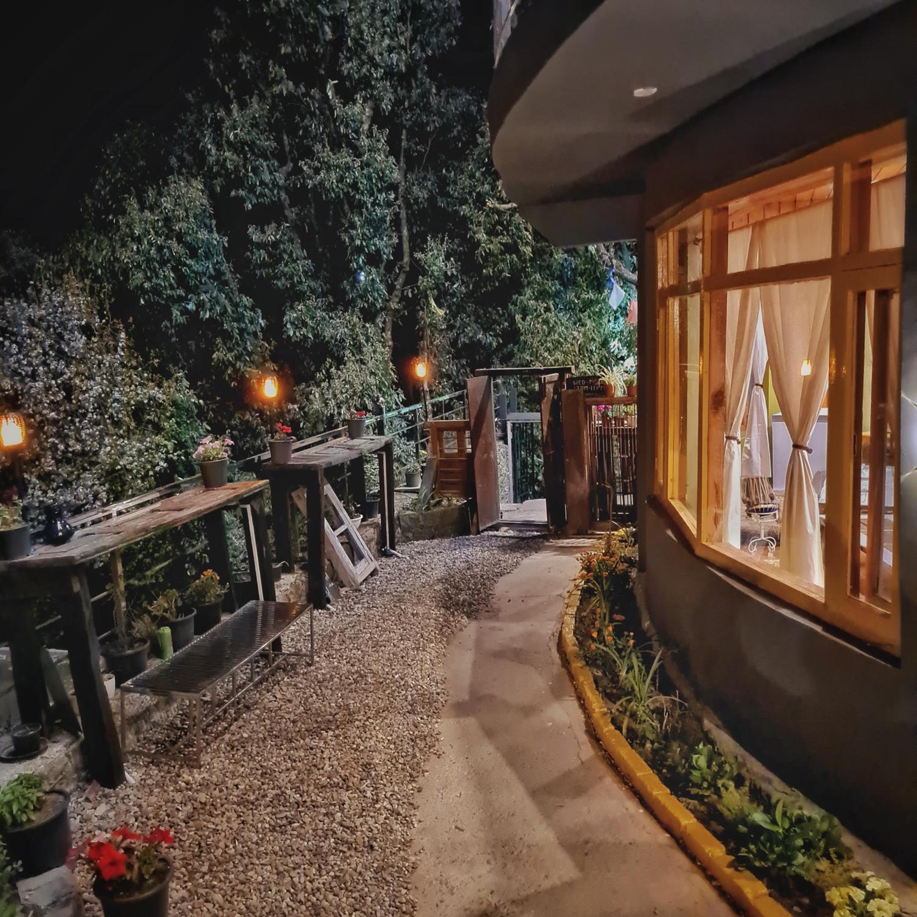 EDM Hostel