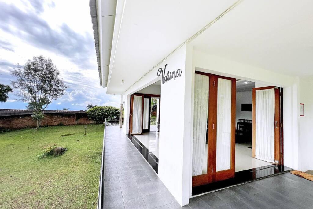 Vila Varina Puncak Private Pool view 5