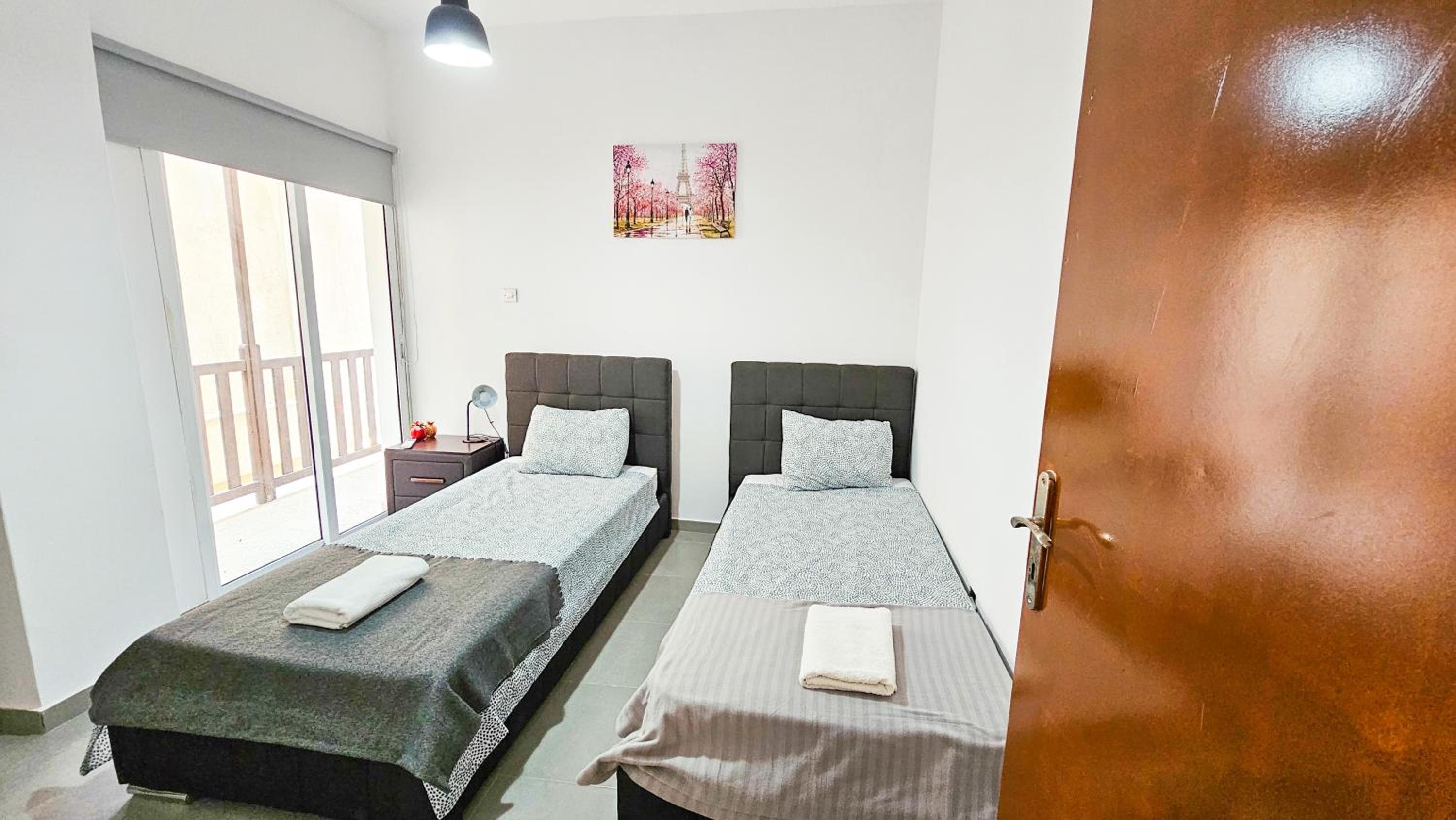 Sunshine City Apartment, 150m from Chabad Lubavitch
