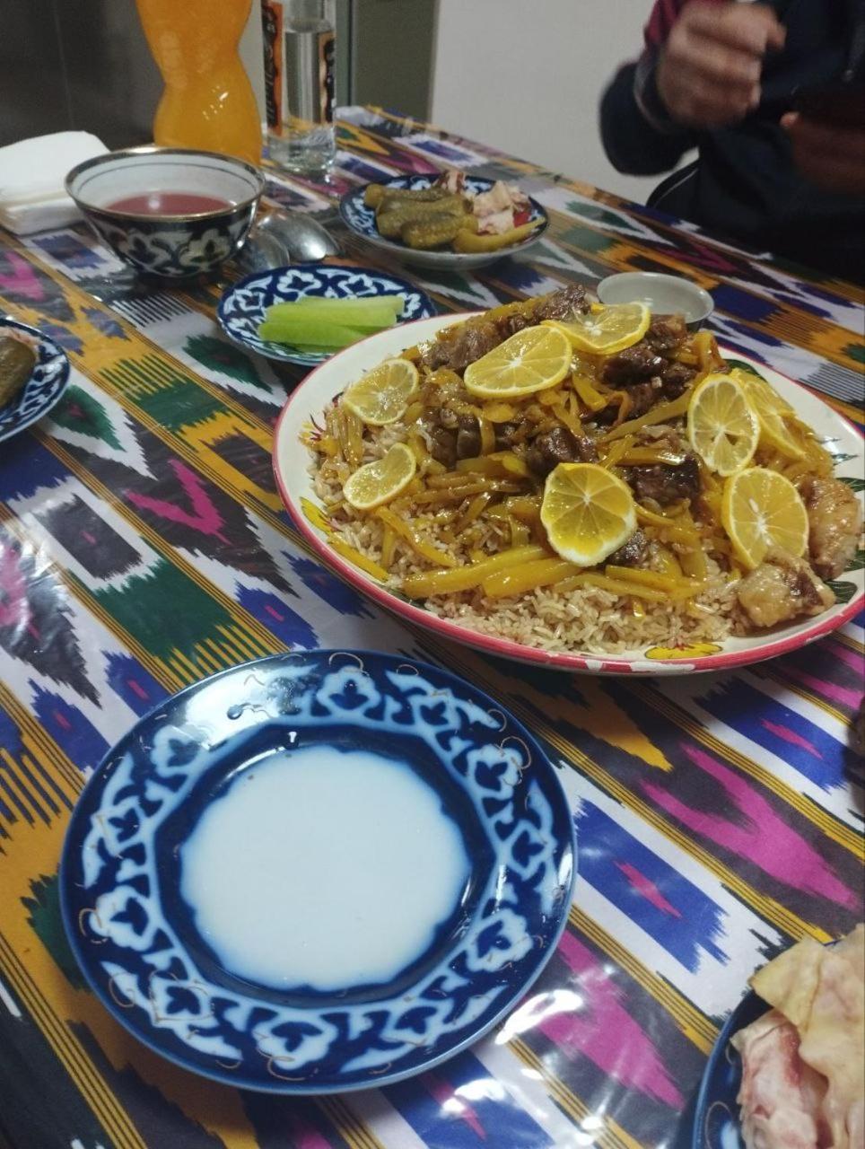 Qozi Hotel