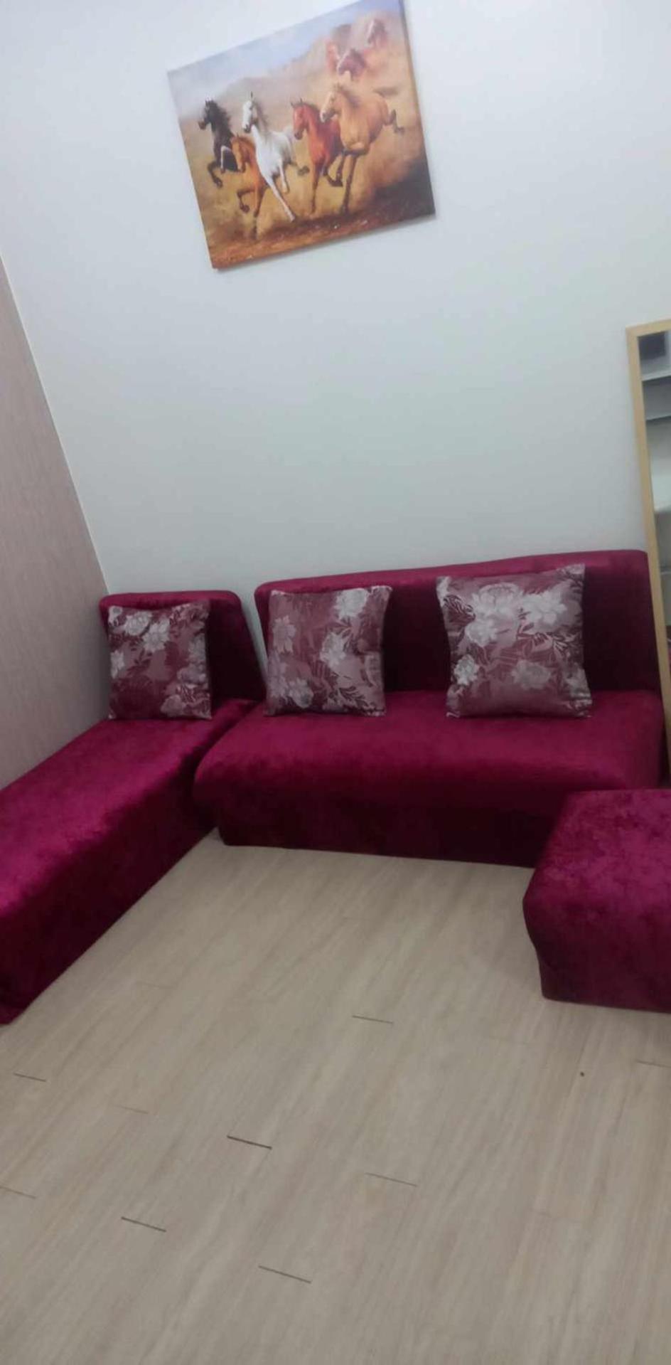 Comfy 1 Bedroom with Netflix & Free Wifi - Trees Residences Condominium
