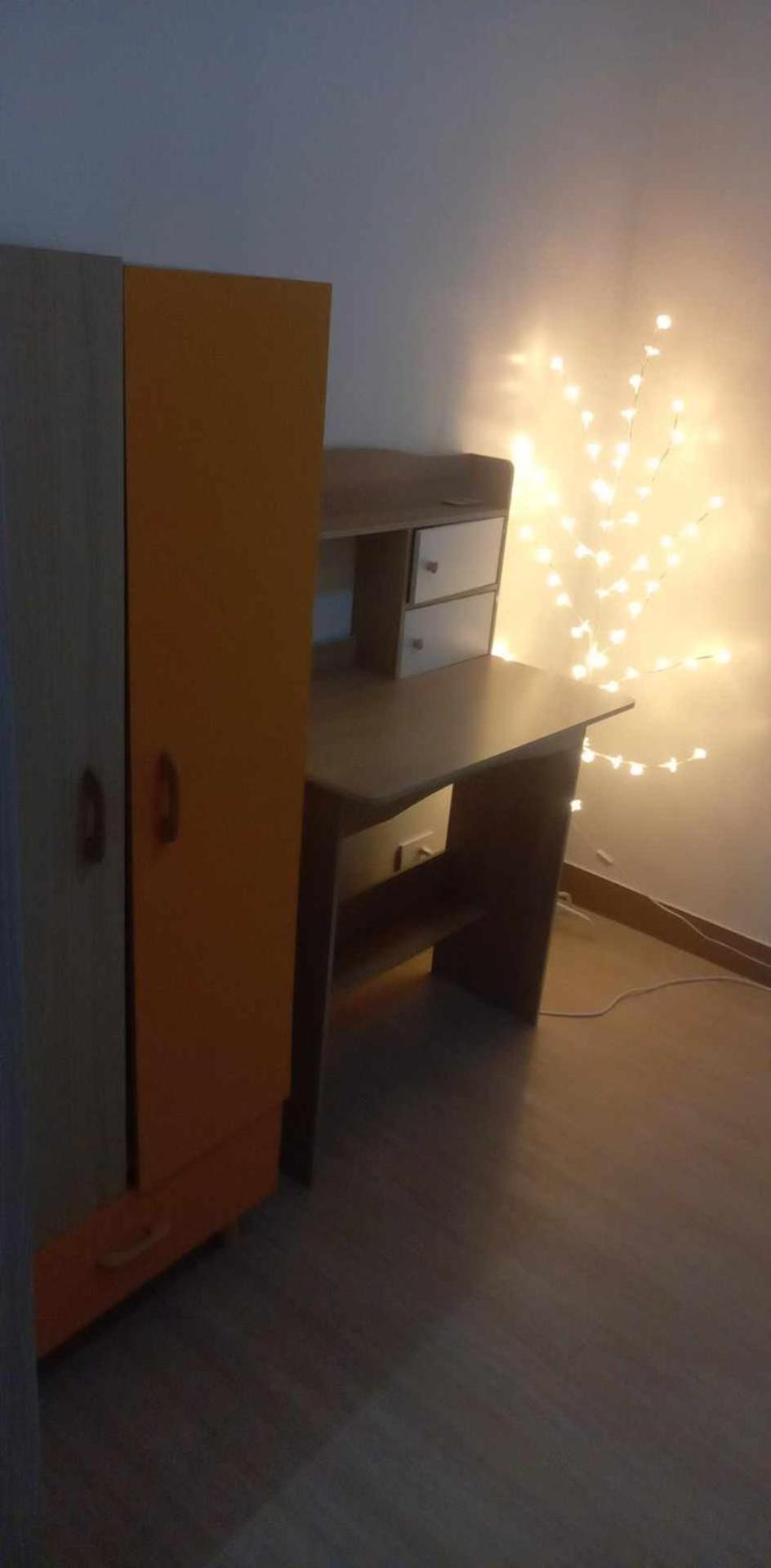 Comfy 1 Bedroom with Netflix & Free Wifi - Trees Residences Condominium