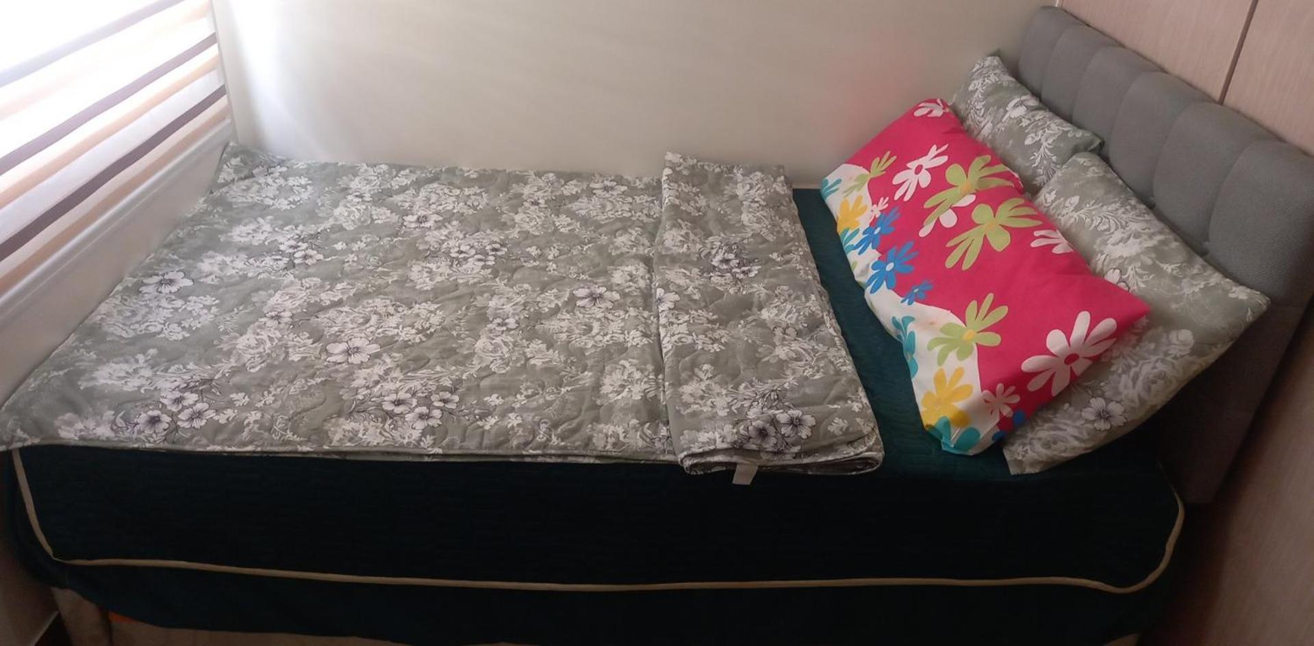 Comfy 1 Bedroom with Netflix & Free Wifi - Trees Residences Condominium