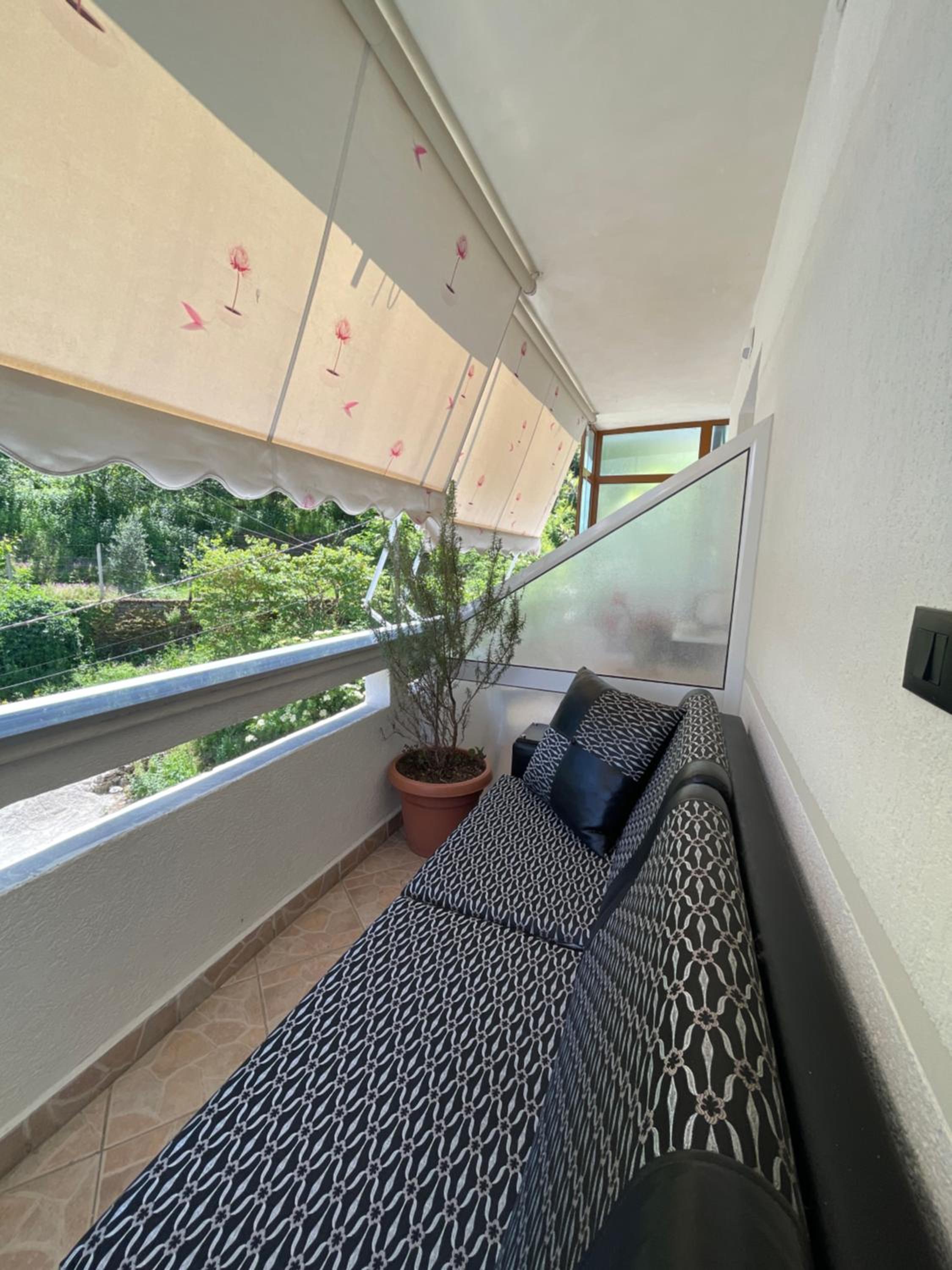 Latifi Guesthouse