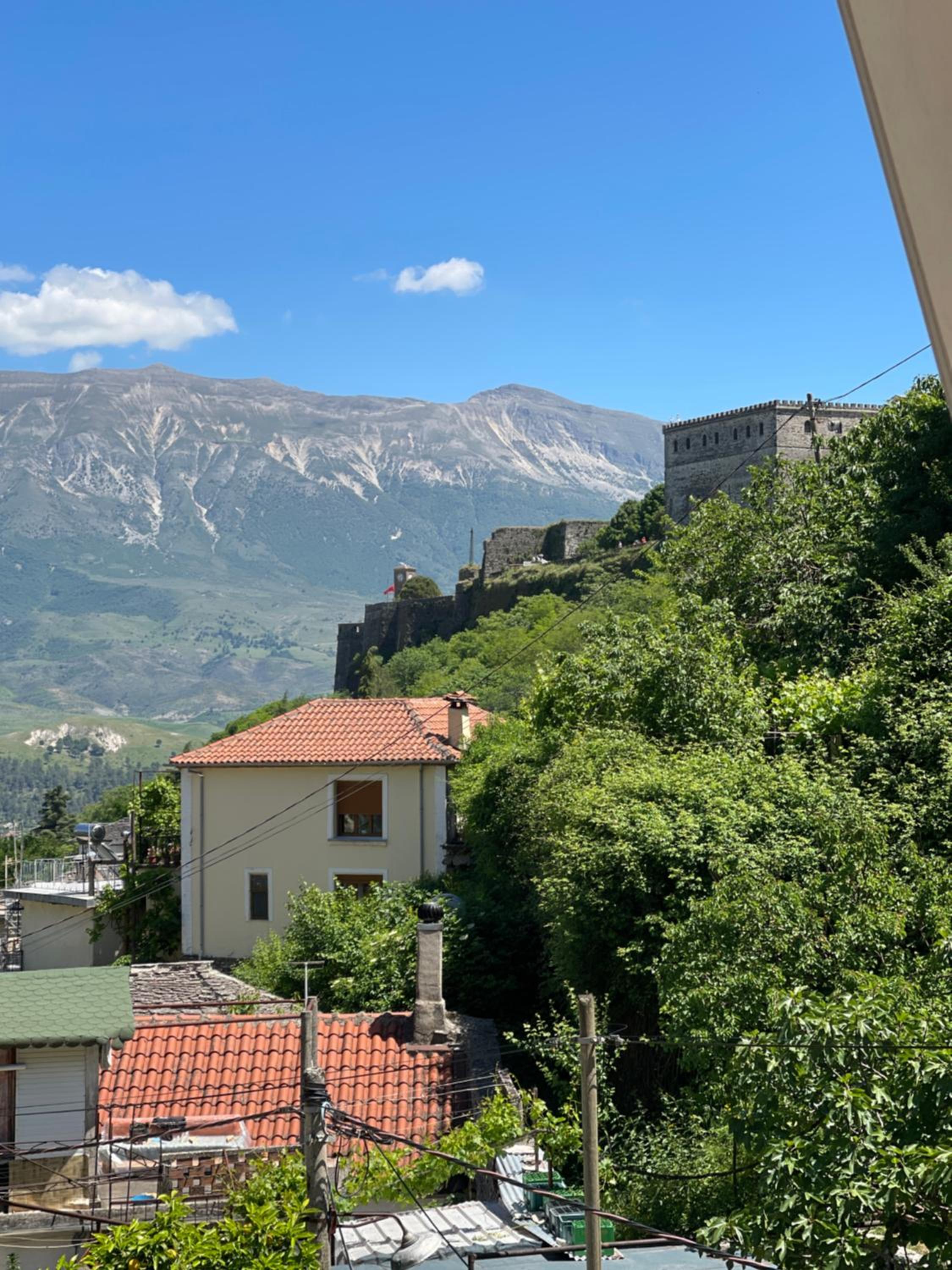 Latifi Guesthouse