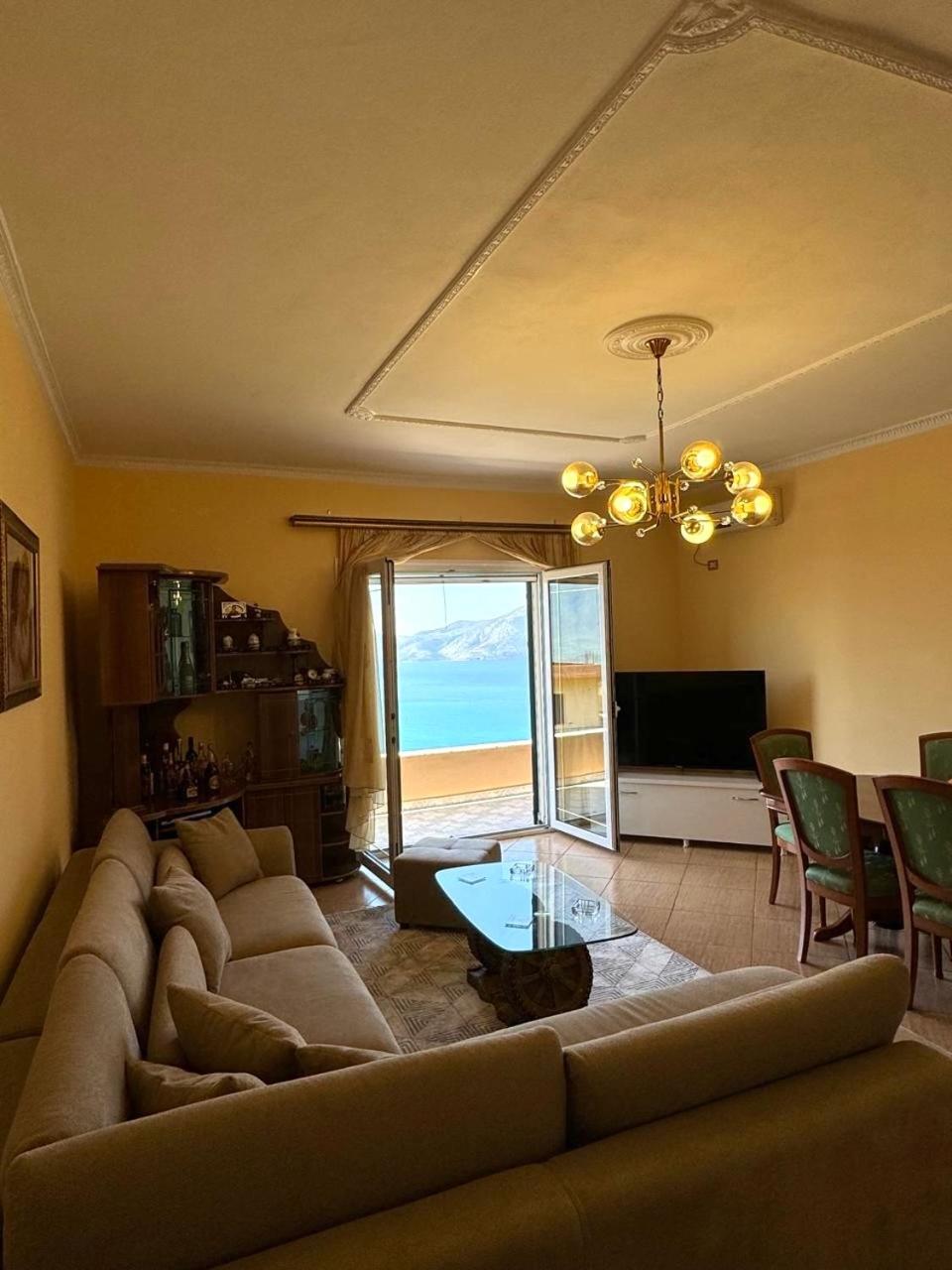 Levi's Villa Radhima