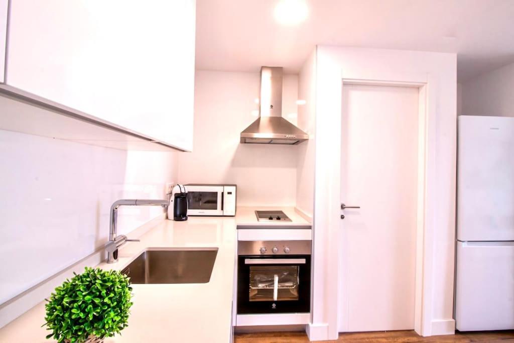 Business Apartament, Torre Australis