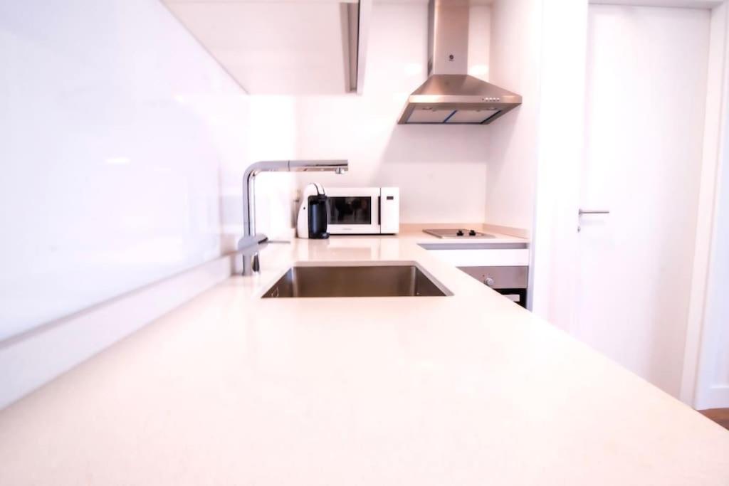 Business Apartament, Torre Australis