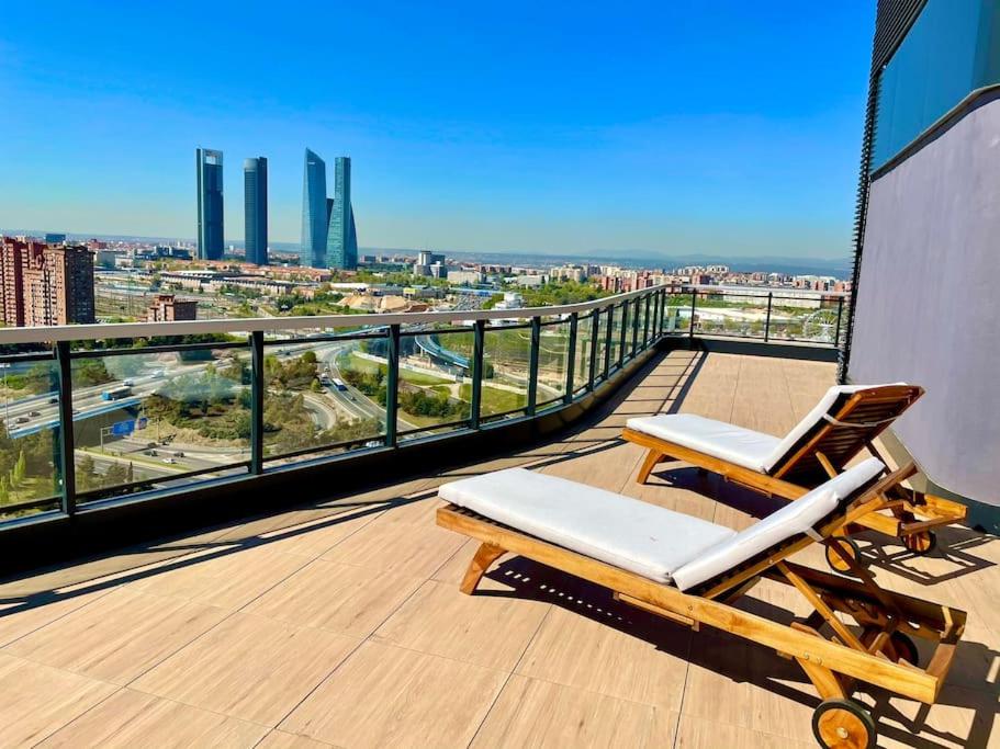 Business Apartament, Torre Australis