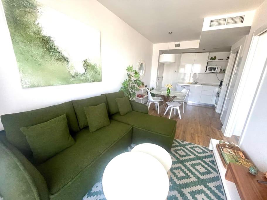 Business Apartament, Torre Australis