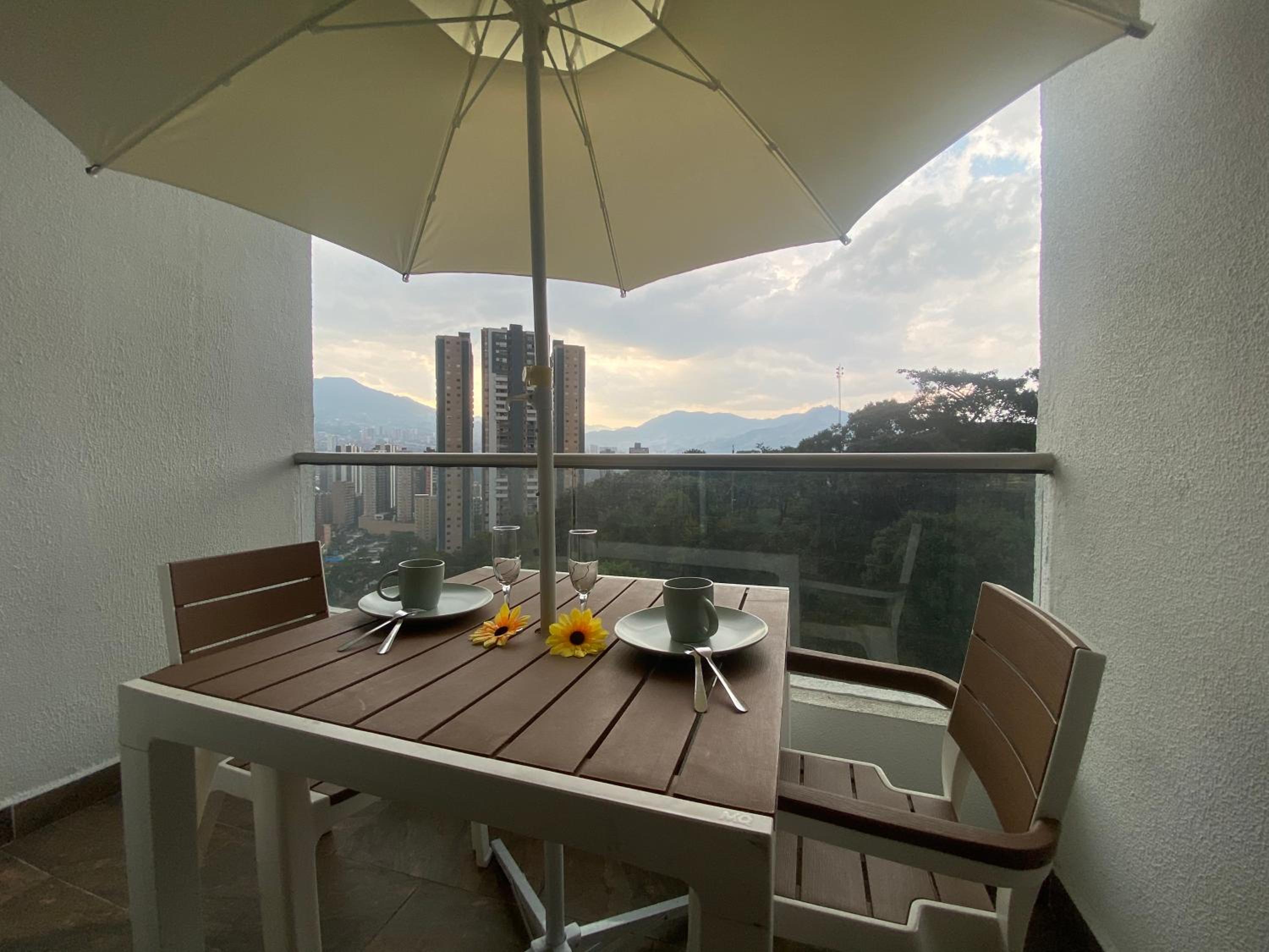 Hermoso Aparta suite con ingreso privado Piscina turco y gimnasio