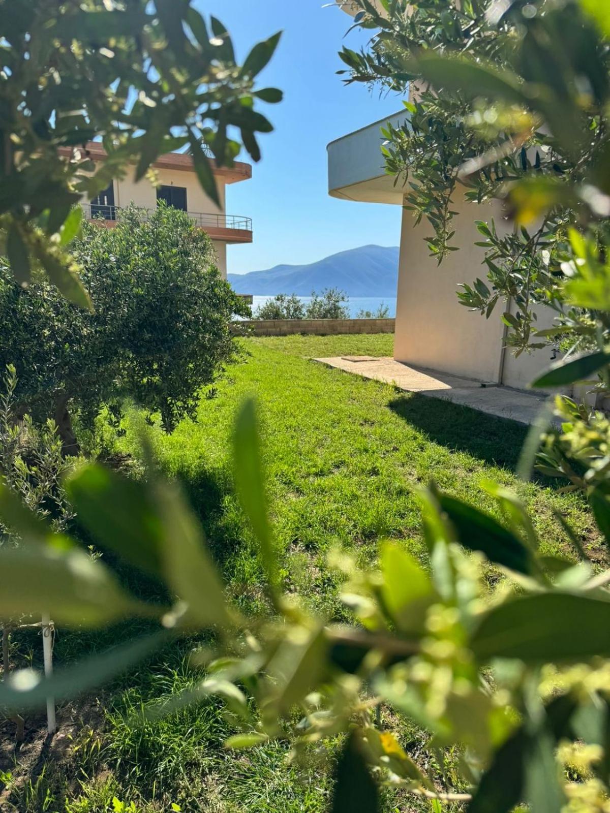 Levi's Villa Radhima
