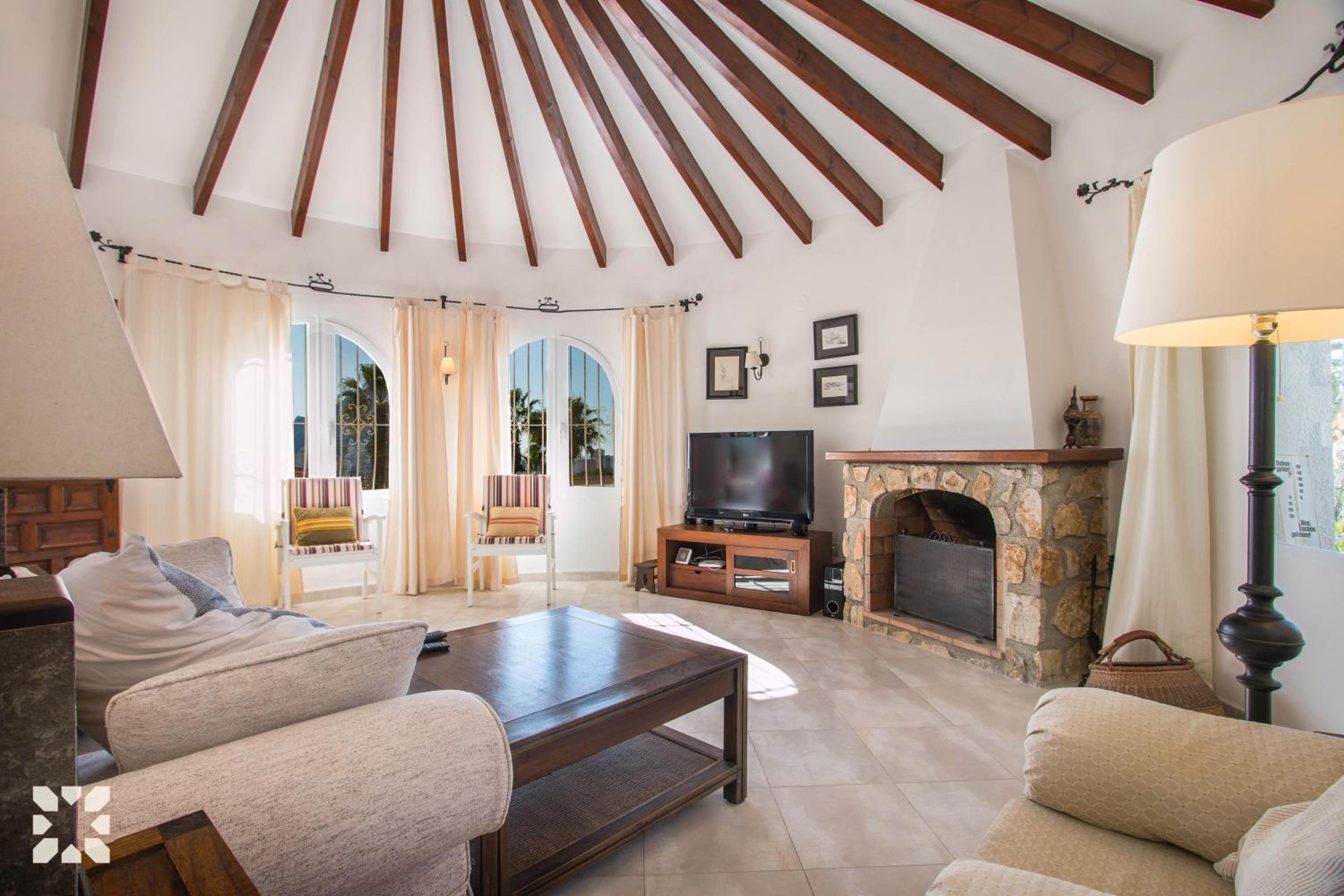 Villa Cilandro by Abahana Villas view 3