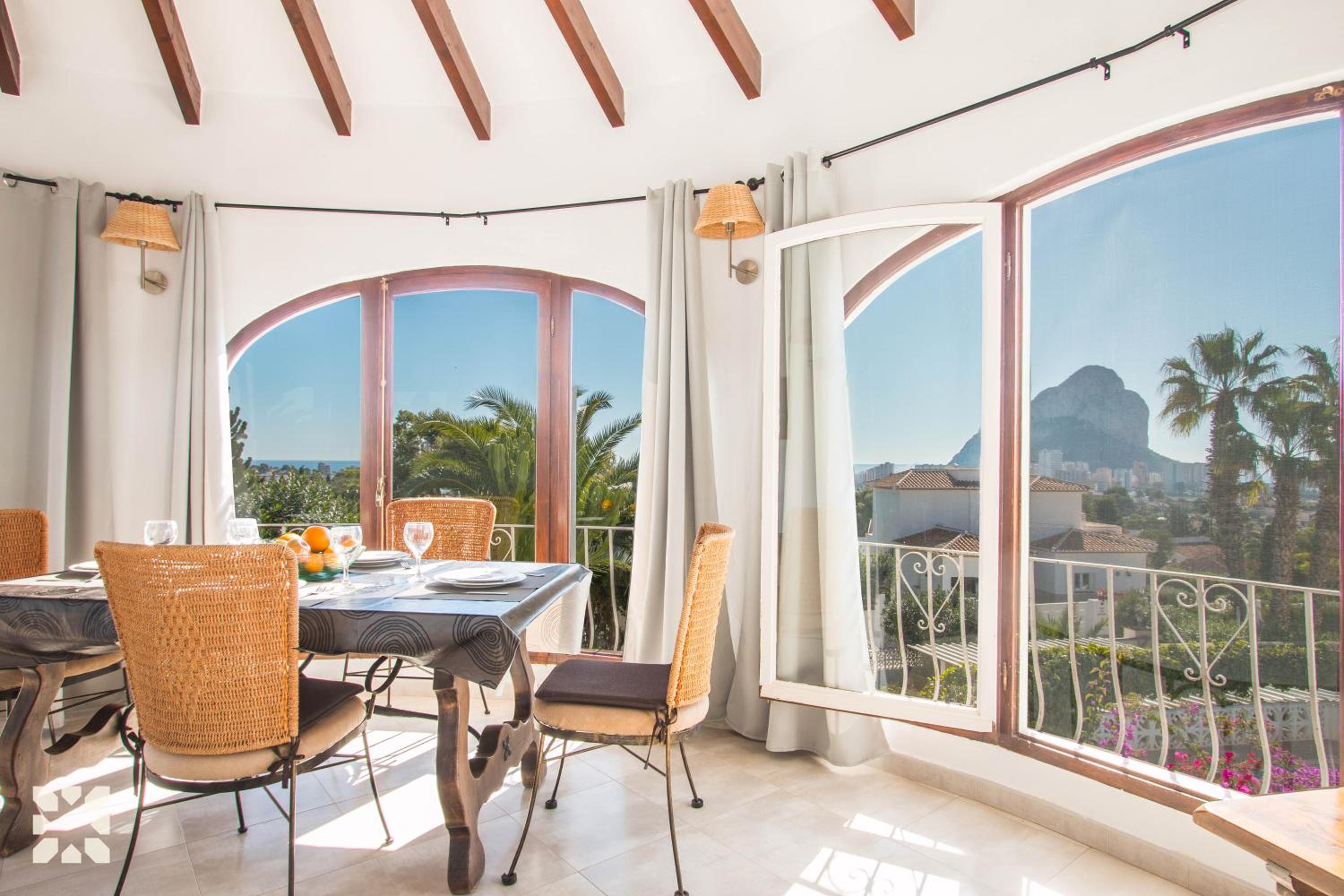 Villa Cilandro by Abahana Villas view 4