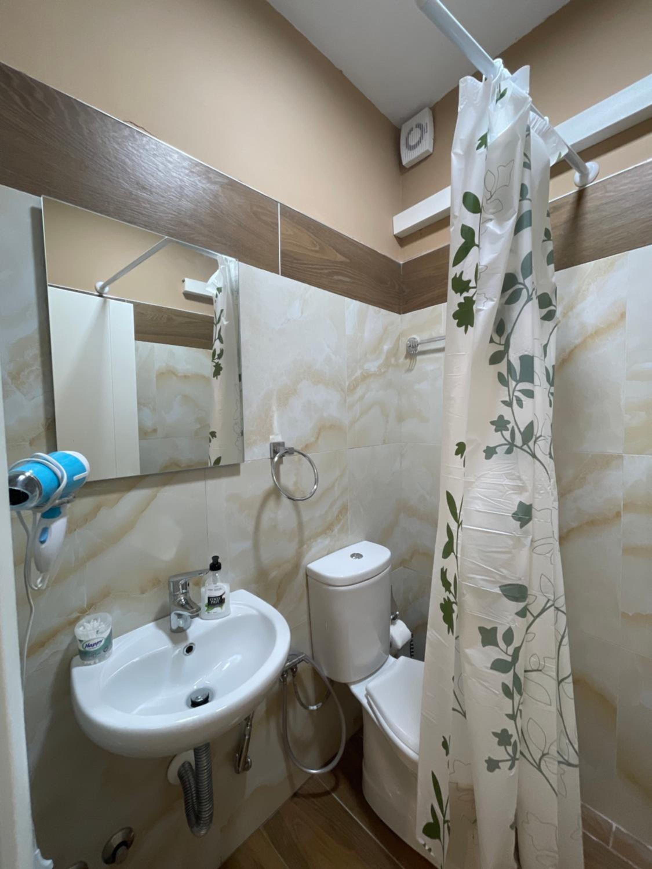 Latifi Guesthouse