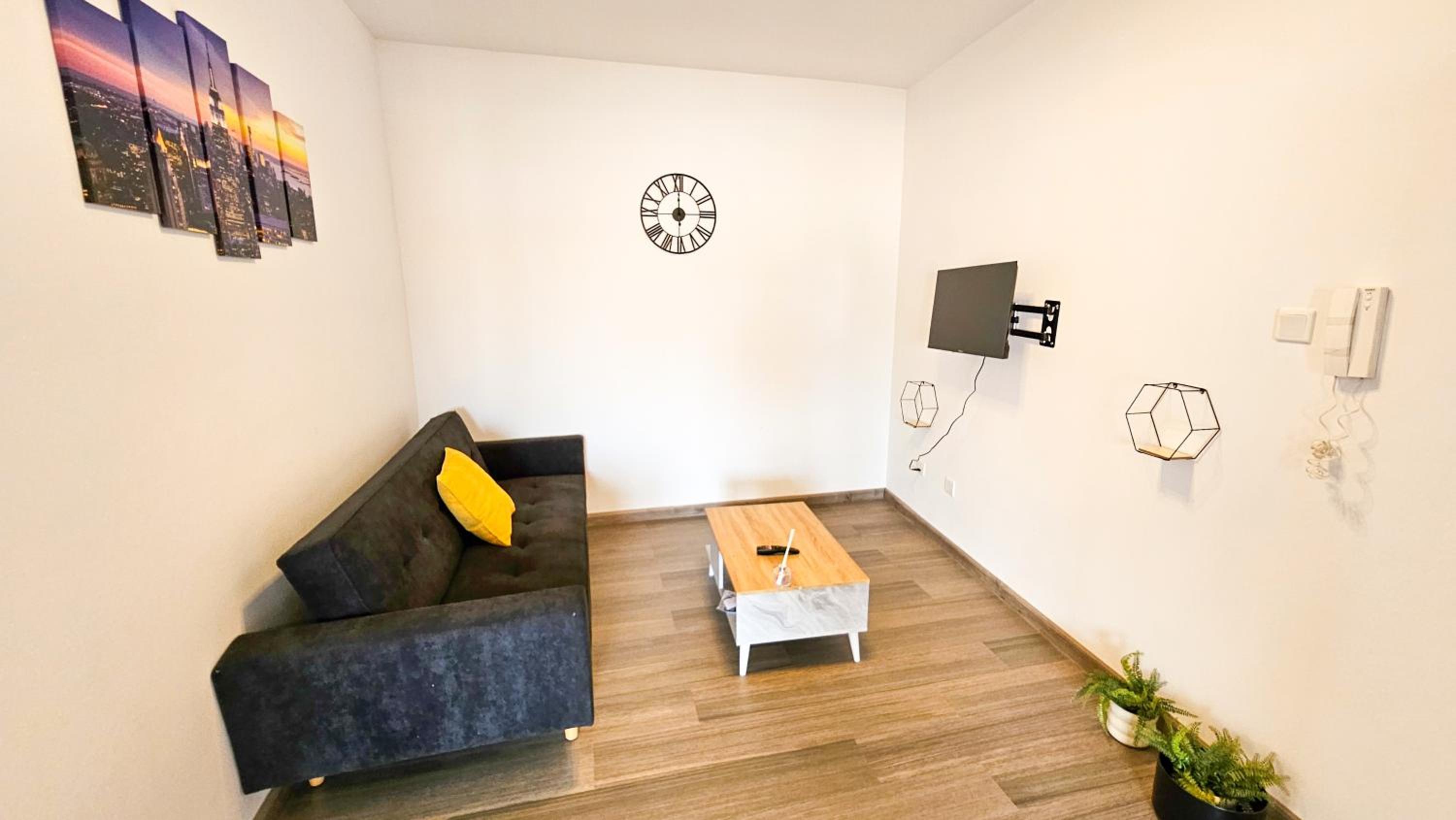 SKY Way City Apartment, 150m from Chabad Lubavitch
