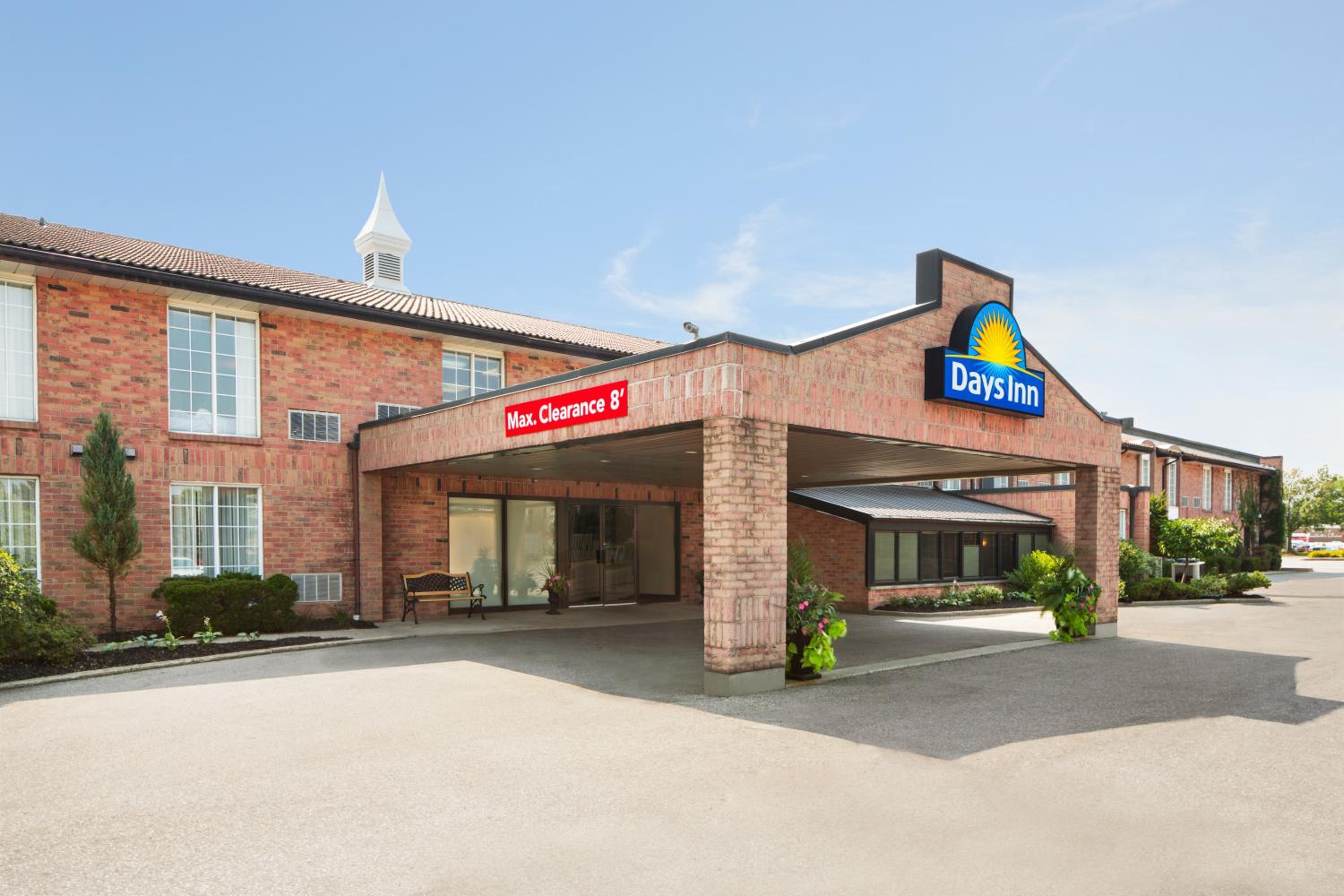 Brantford Vacations - Days Inn by Wyndham Brantford - Property Image 8
