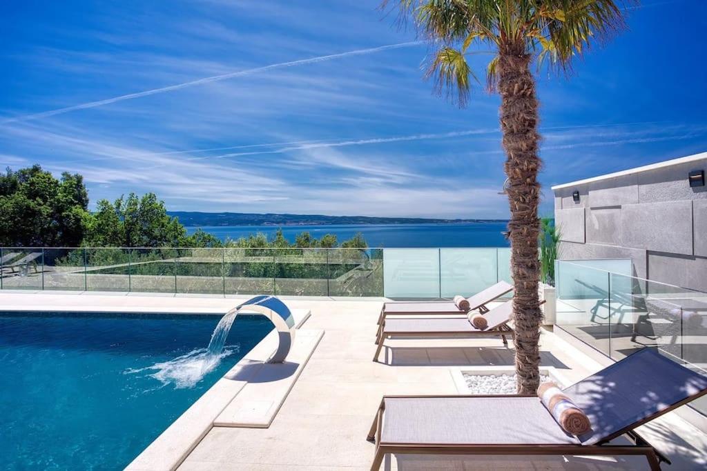 Villa Magic View Split with pool