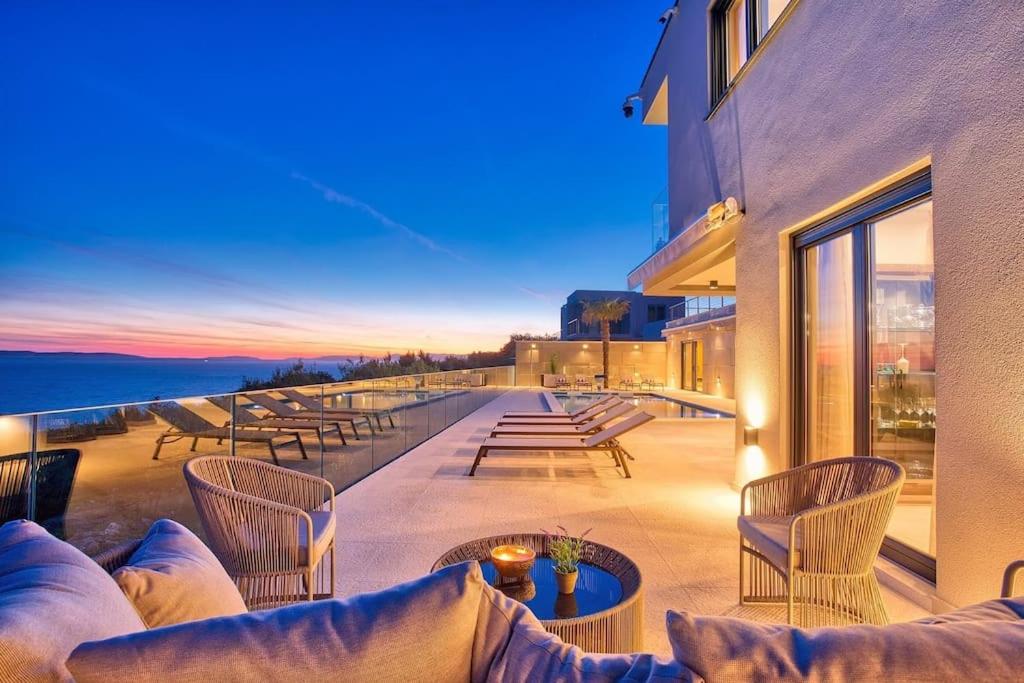 Villa Magic View Split with pool