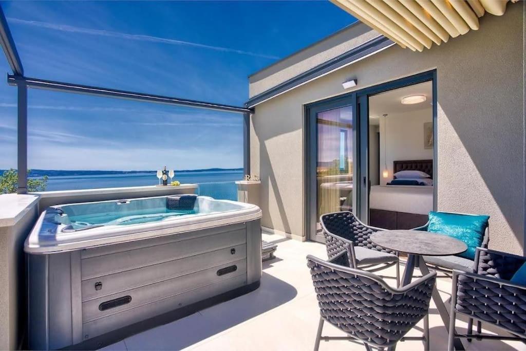 Villa Magic View Split with pool
